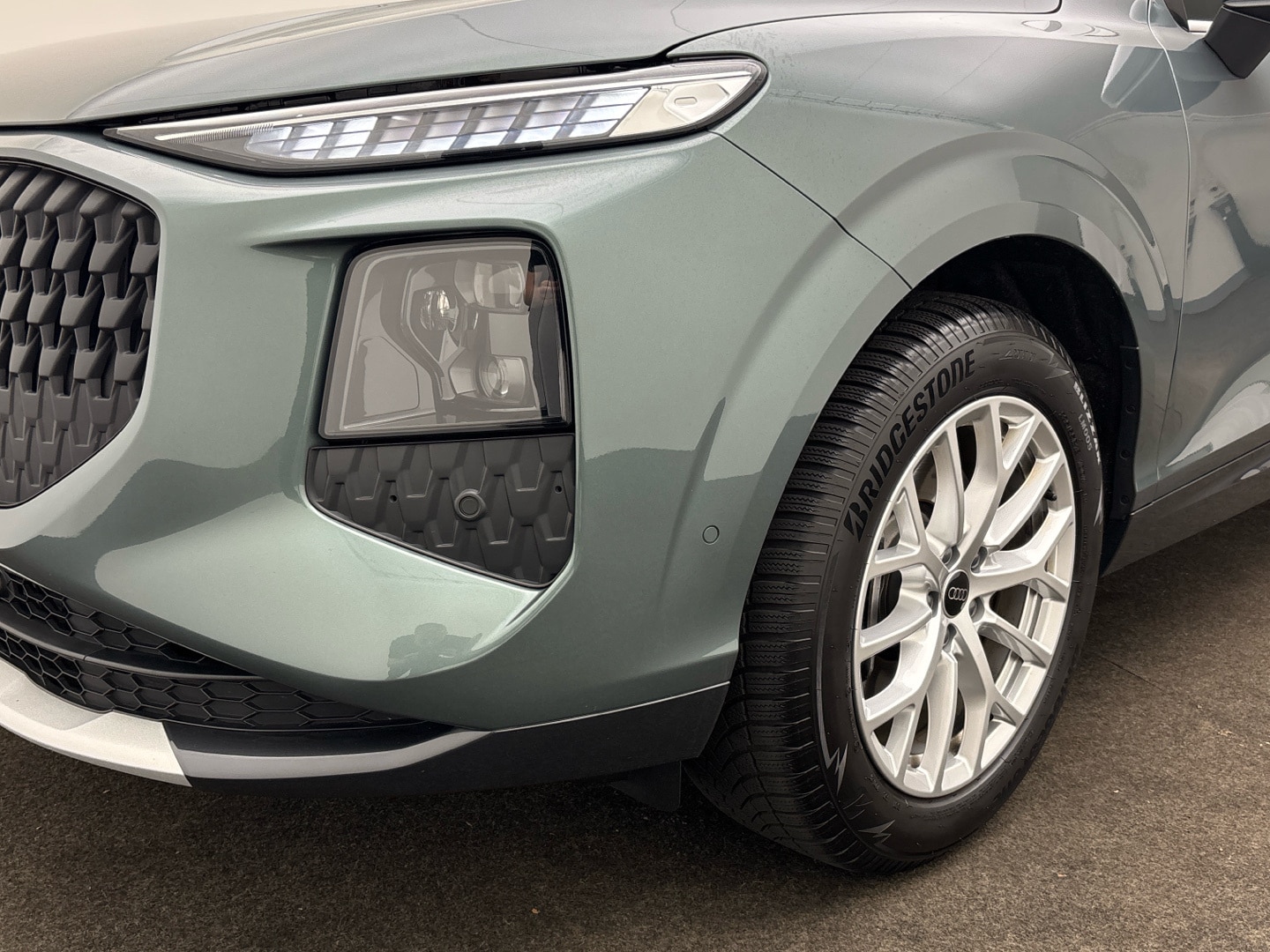 Bild über Audi Q3 SUV TDI 110 kW S tronic - für weitere Informationen kontaktieren Sie den Audi Partner