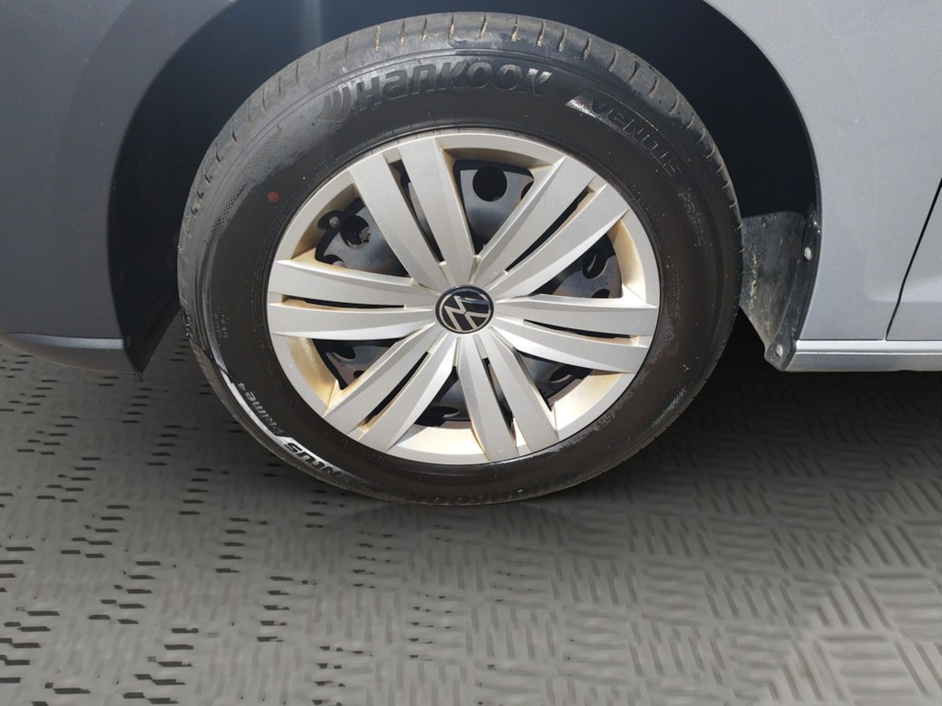 Volkswagen Caddy Kombi Basis-Modell