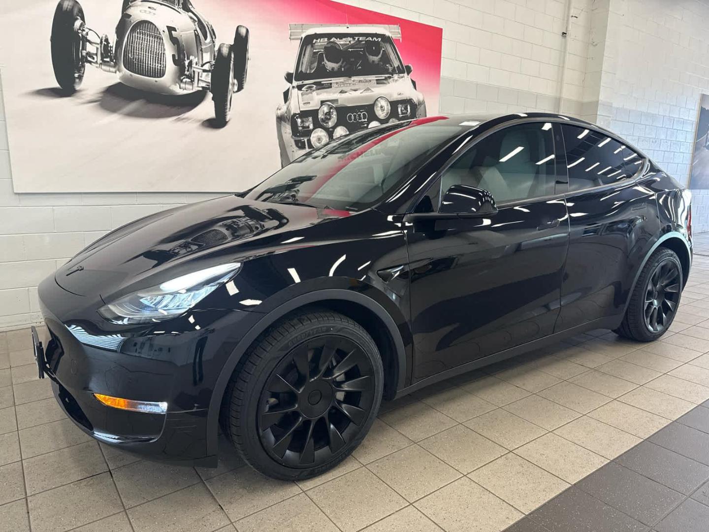 2021 Tesla Model Y's photo