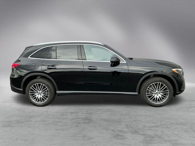 2025 Mercedes-Benz GLC 300