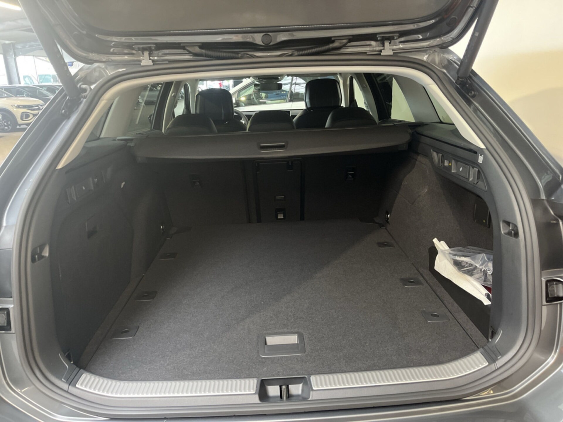 Volkswagen Passat Elegance