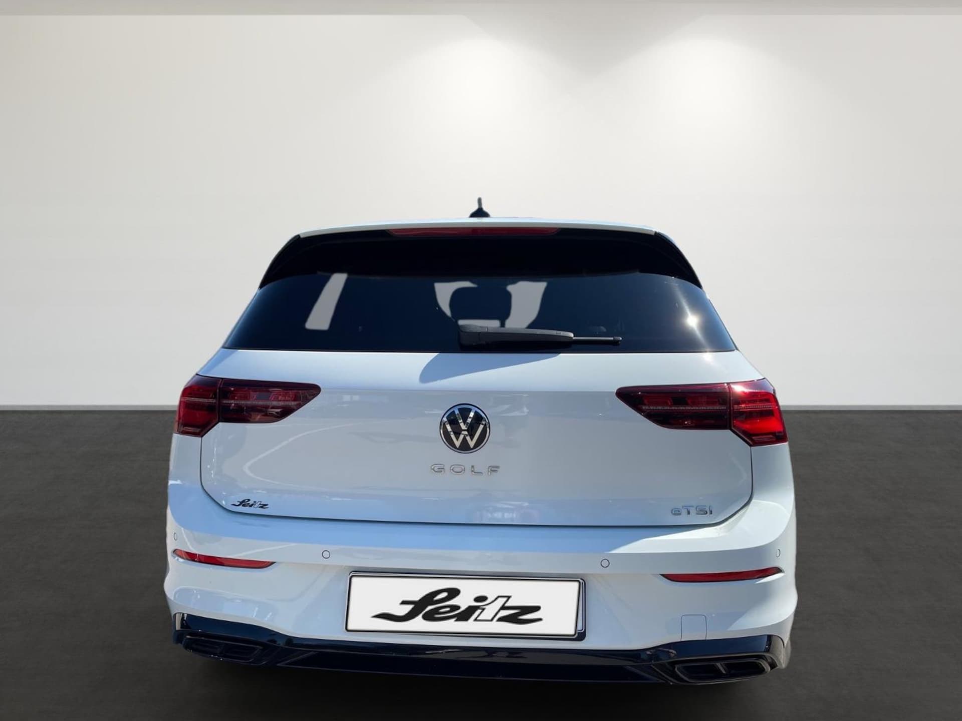 Volkswagen Golf R-Line
