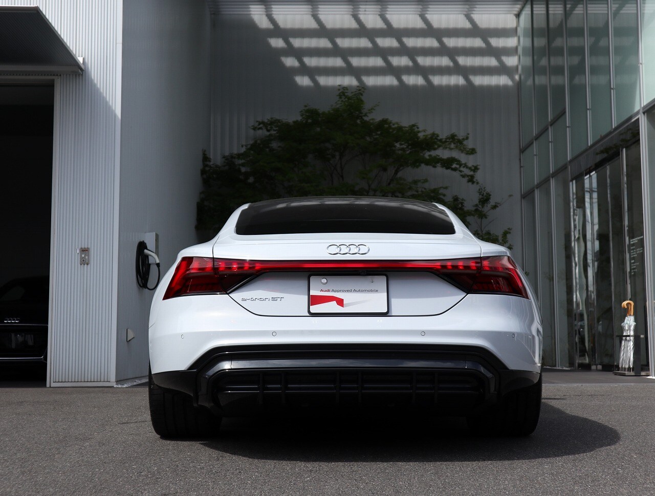 Image about Audi e-tron GT e-tron GT quattro 350,00 kW