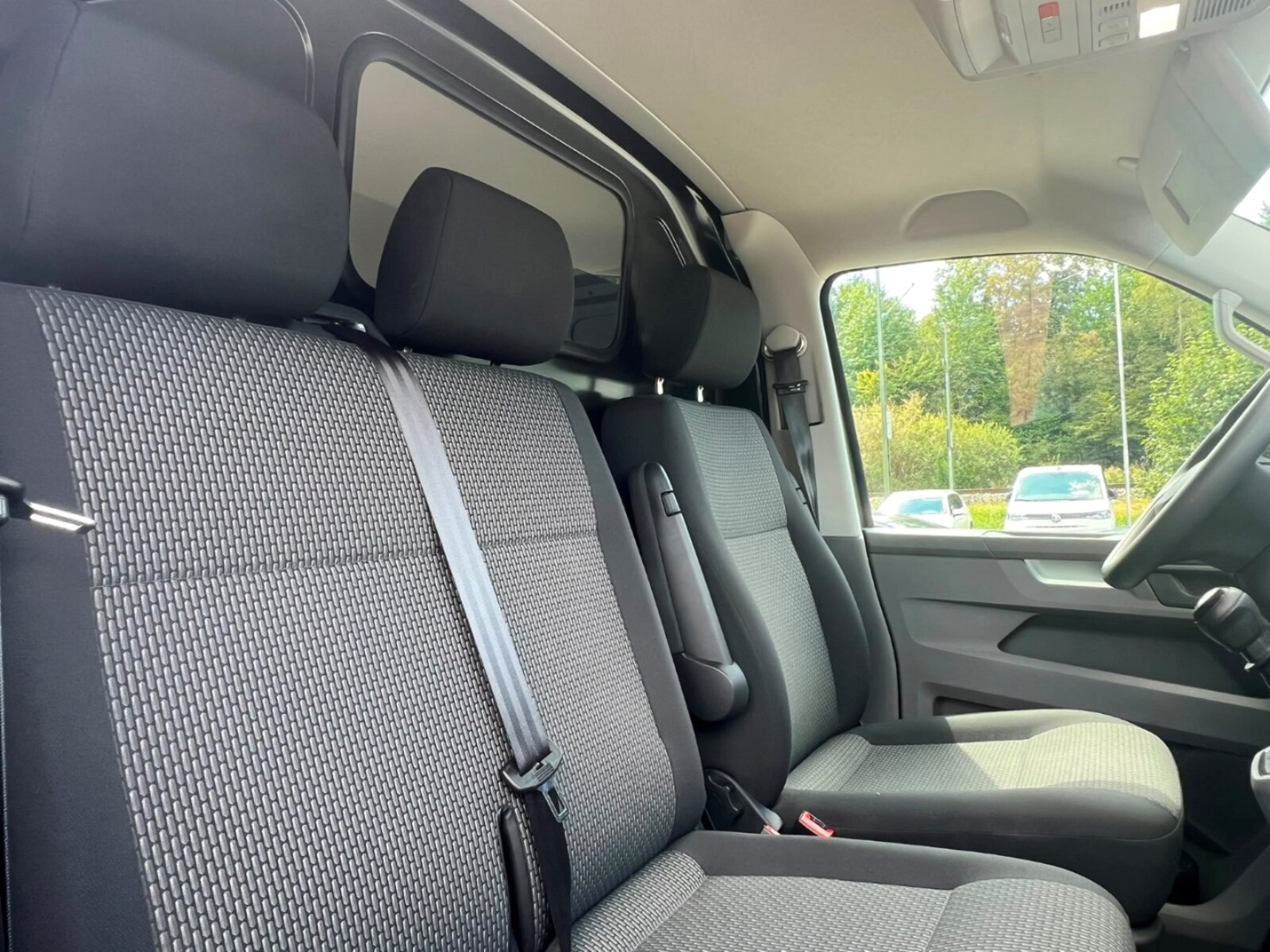 Volkswagen T6.1 Transporter Kasten kurzer Radstand – Bild 9