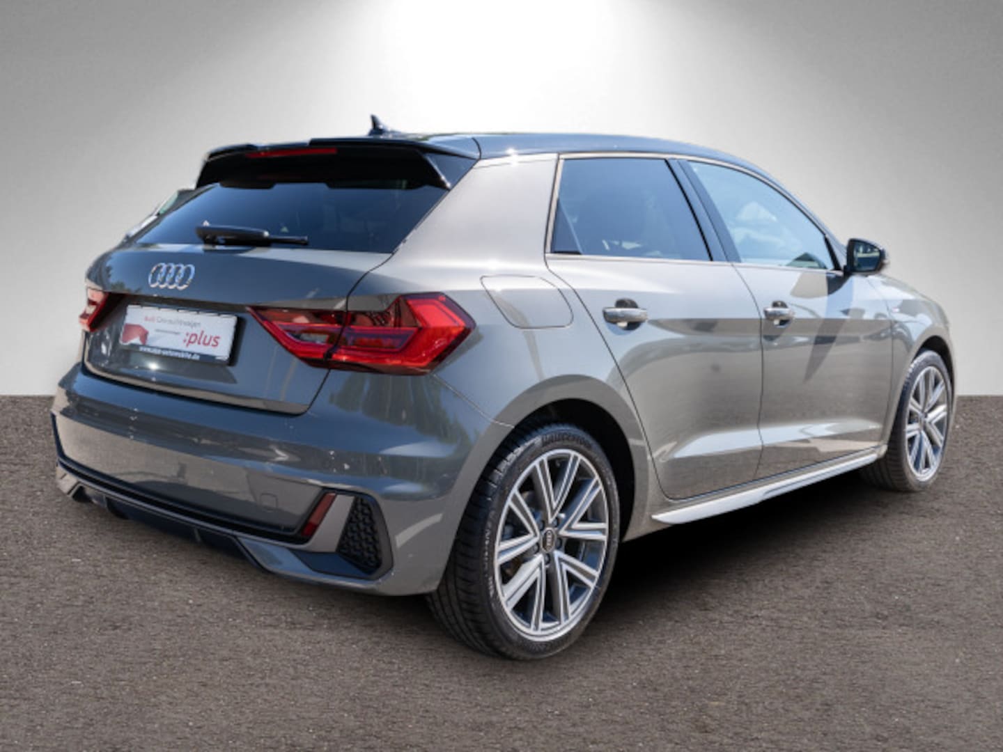 Bild über Audi A1 Sportback S line 30 TFSI Schaltgetriebe - für weitere Informationen kontaktieren Sie den Audi Partner
