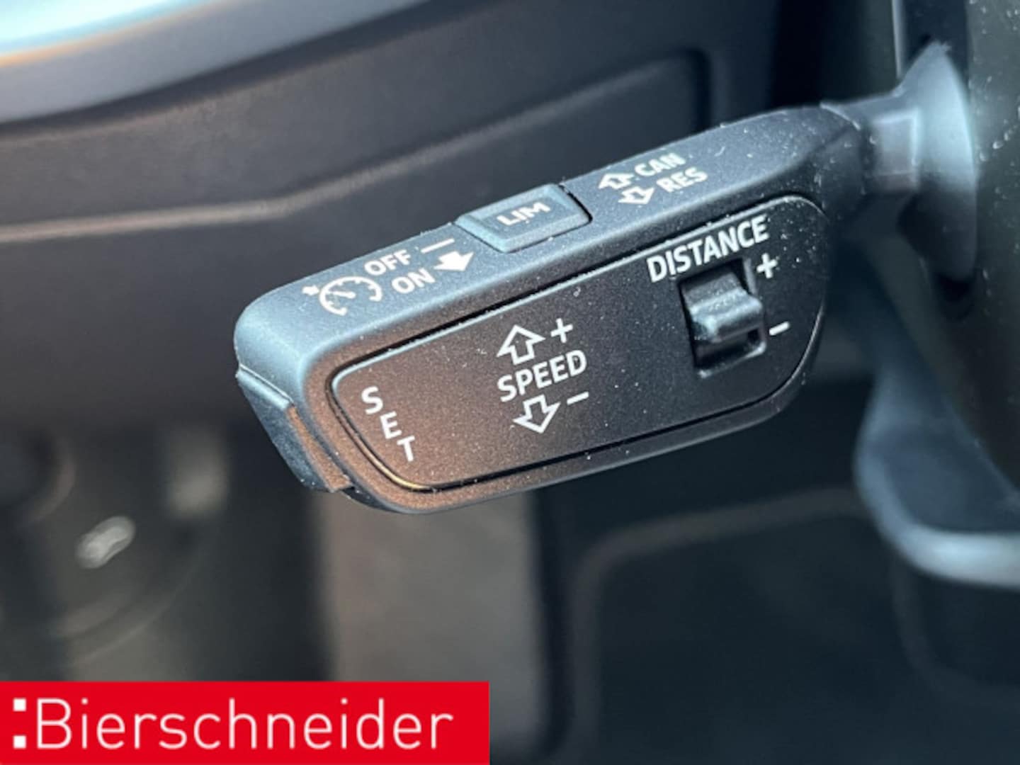 Bild über Audi A3 Sportback 30 TFSI S tronic - für weitere Informationen kontaktieren Sie den Audi Partner