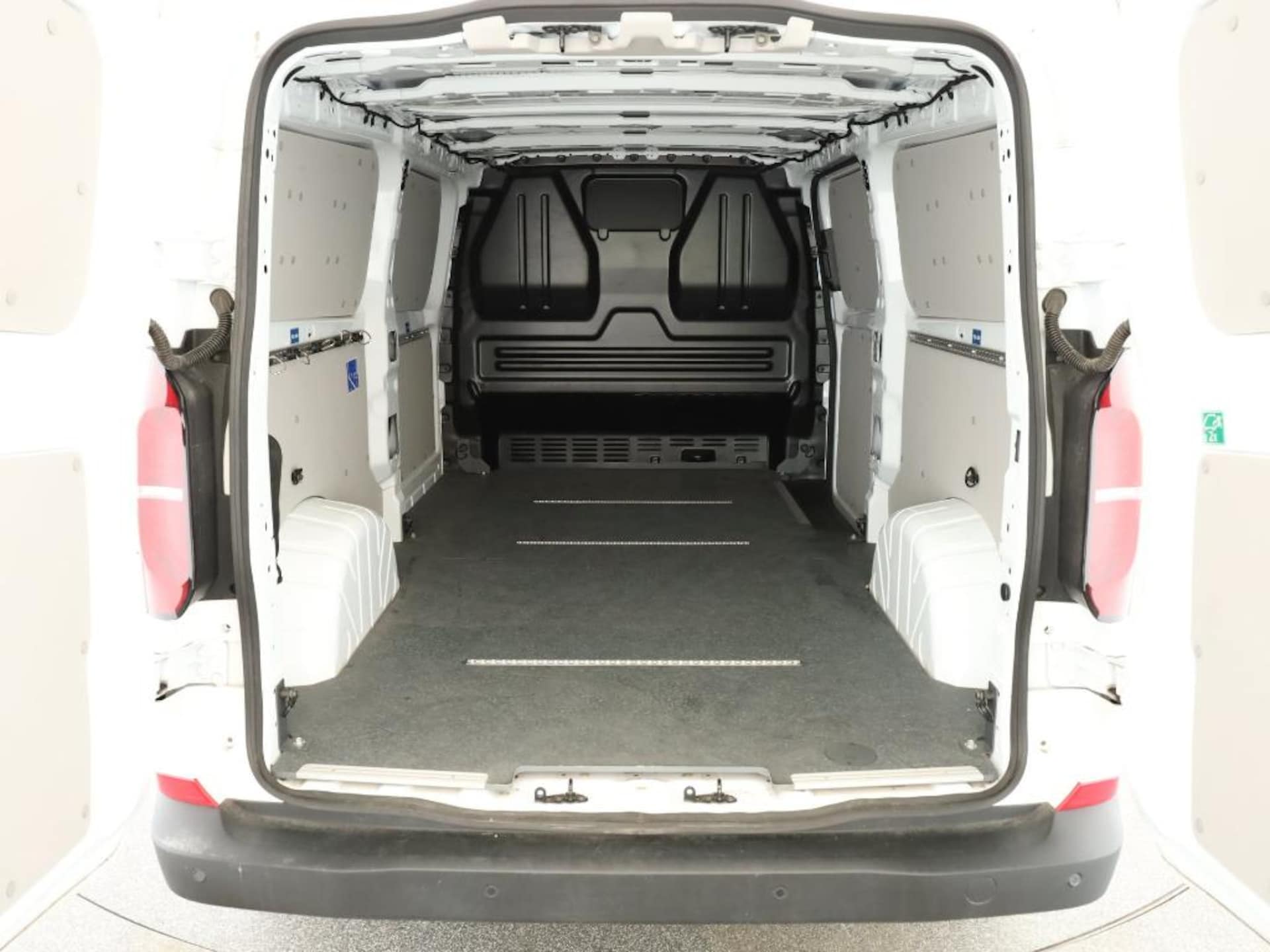 Volkswagen Transporter Kasten langer Radstand