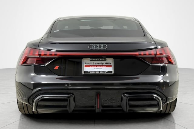 2025 Audi RS e-tron GT performance