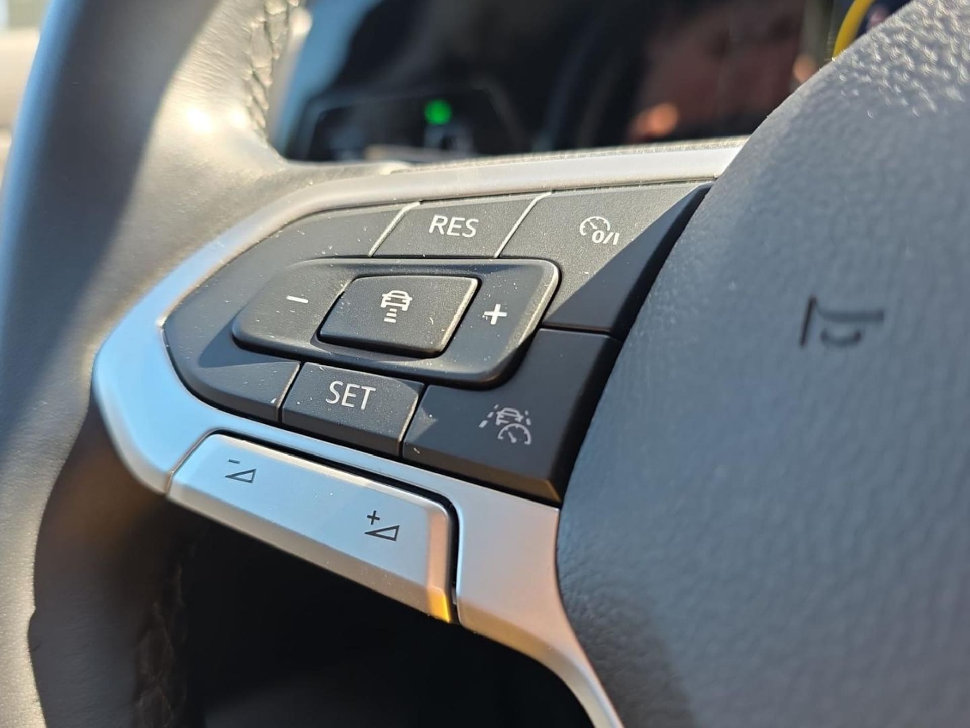Volkswagen Golf Active
