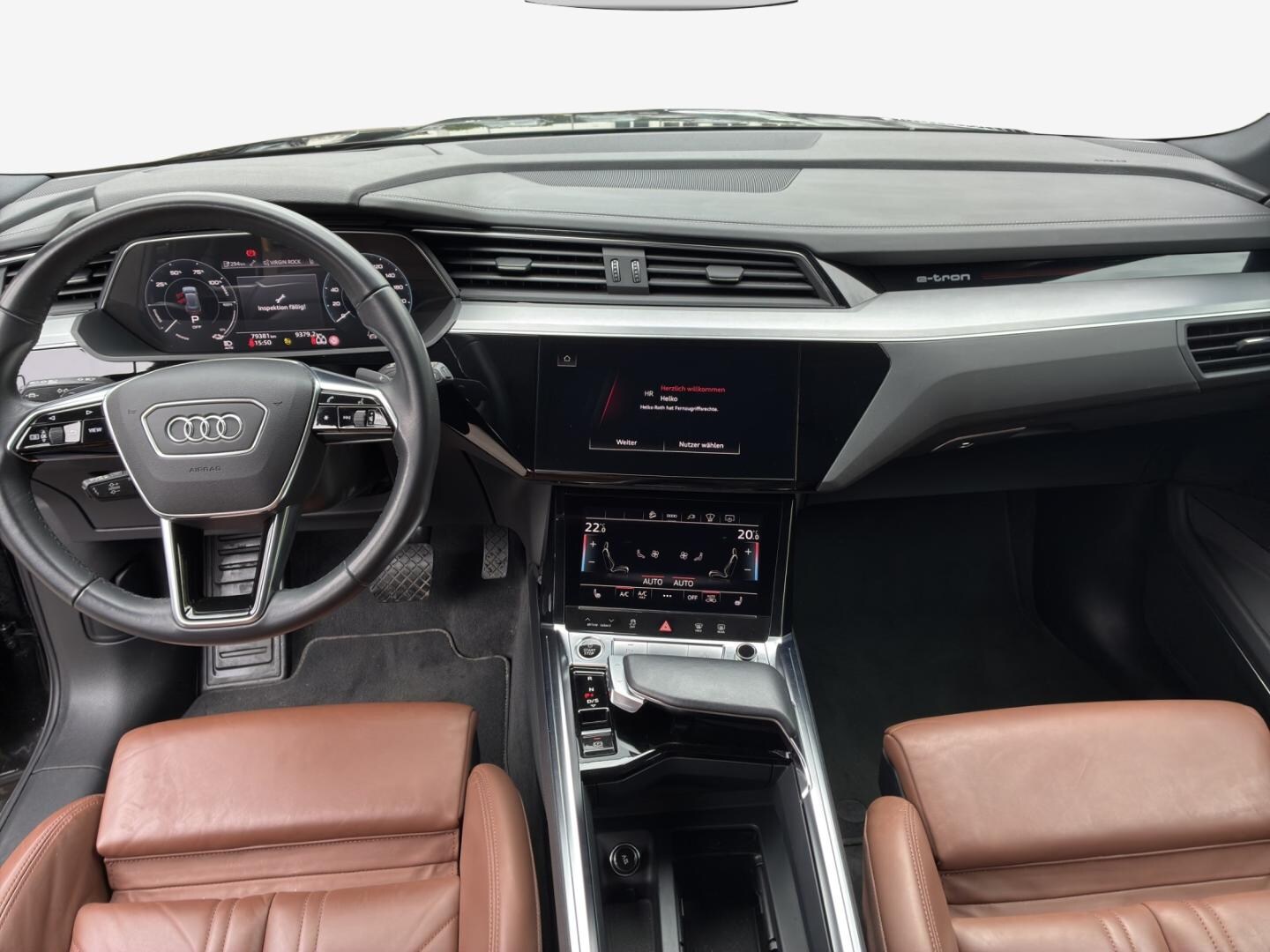 Bild über Audi e-tron Black Edition S line 55 quattro 300,00 kW - for more details contact your dealer