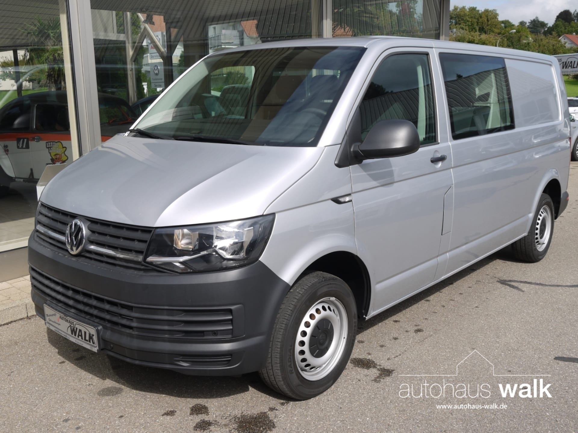 Volkswagen T6 Transporter Kasten langer Radstand