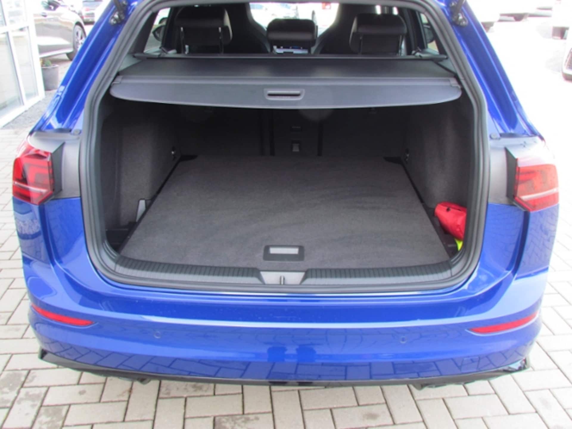 Volkswagen Golf Variant R-Line