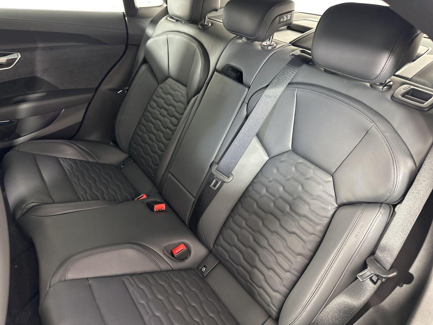 2026 Audi S e-tron GT Premium Plus - Photo 12