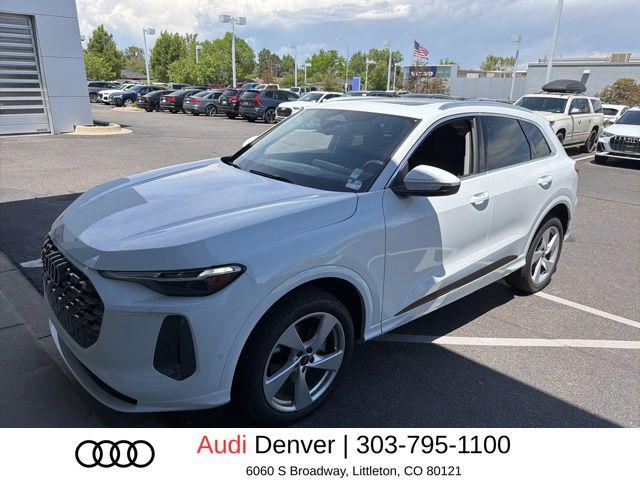 2025 Audi Q5 40 Premium Plus's photo