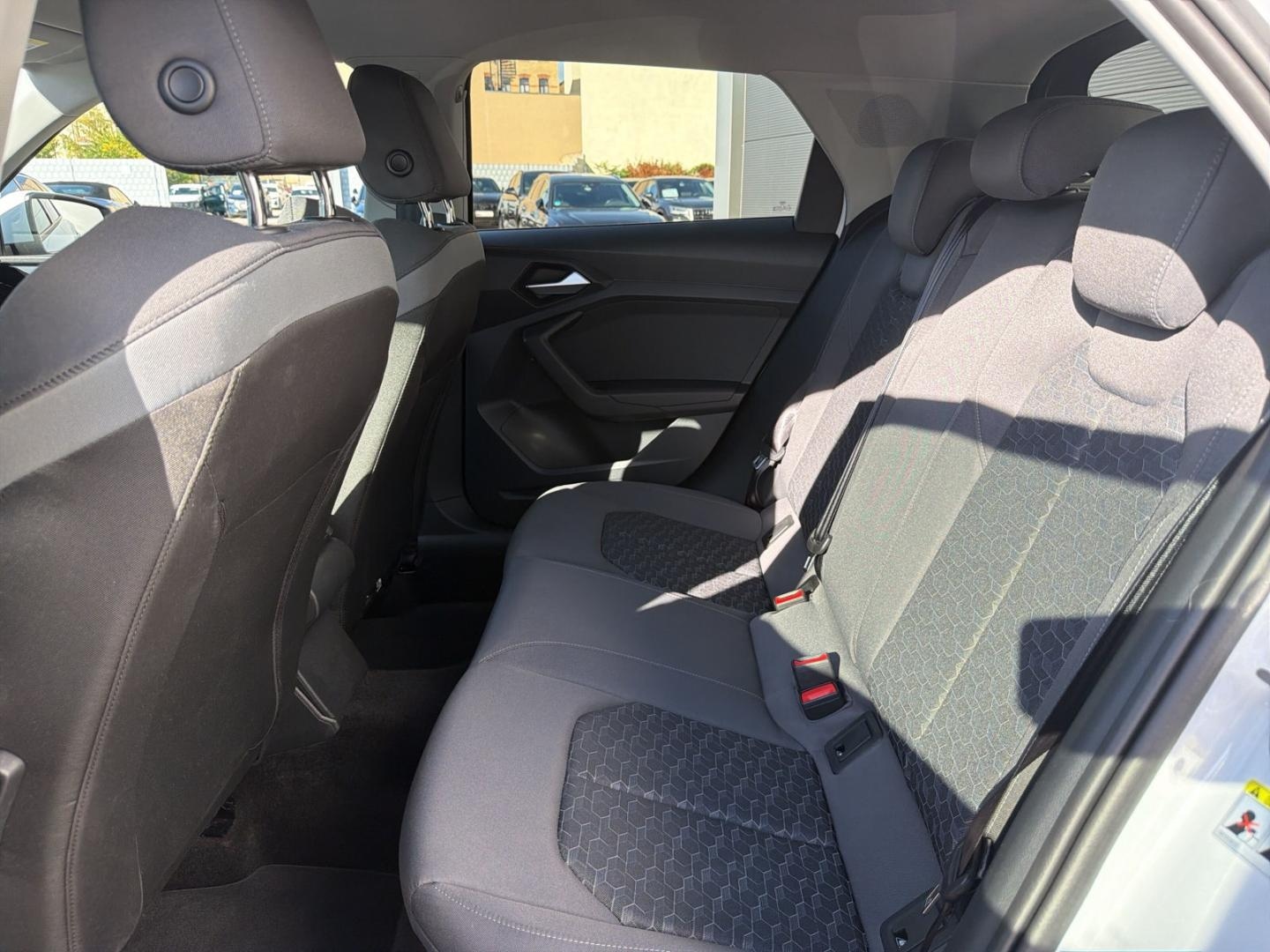 Bild über Audi A1 Sportback advanced 30 TFSI S tronic - für weitere Informationen kontaktieren Sie den Audi Partner