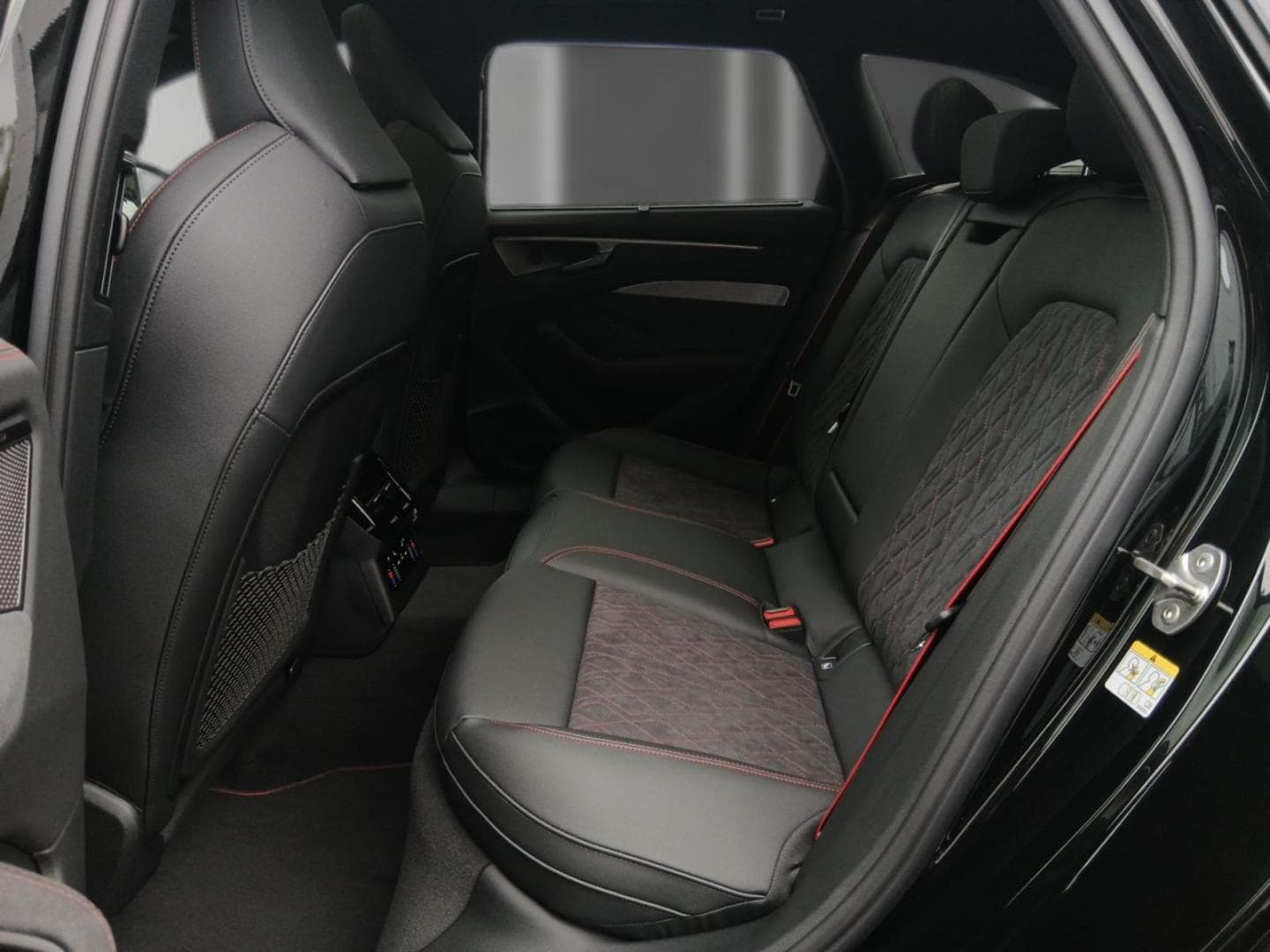 Bild über Audi A6 allroad e-hybrid e-hybrid quattro 270 kW S tronic - für weitere Informationen kontaktieren Sie den Audi Partner
