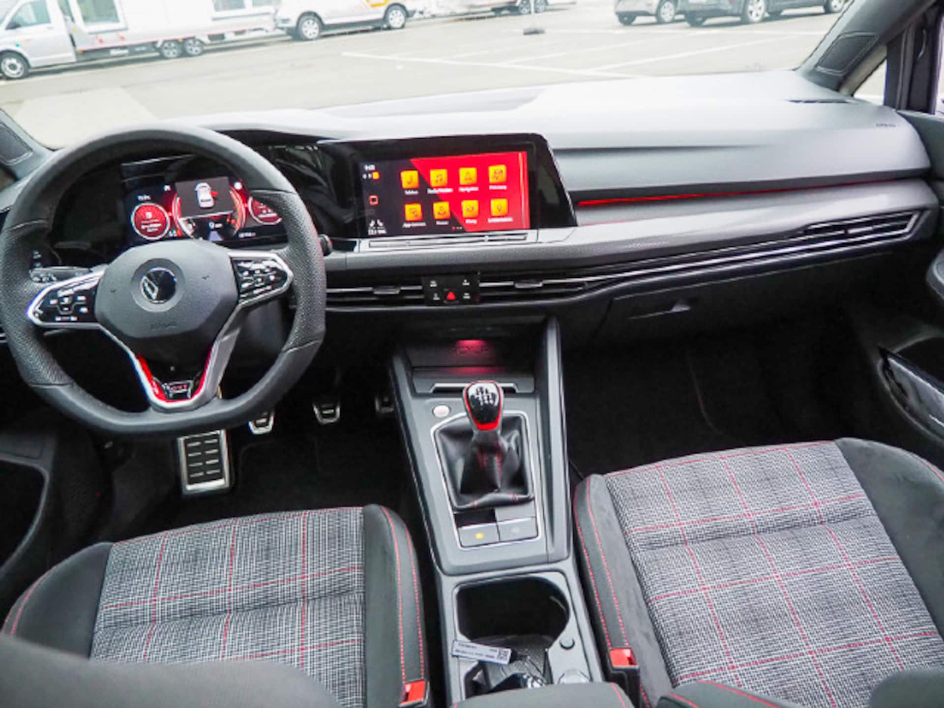 Volkswagen Golf GTI