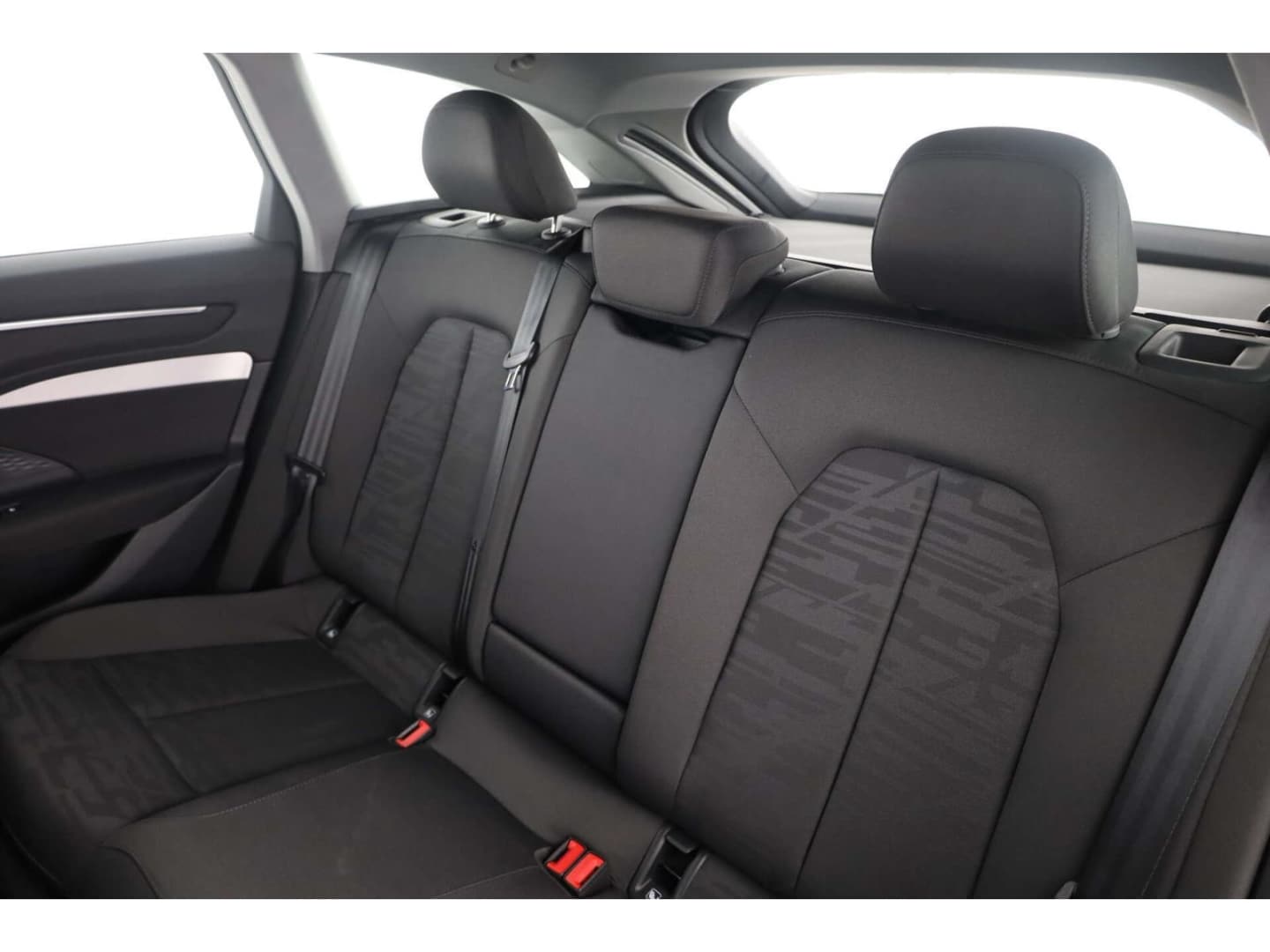 Bild über Audi A6 Avant TDI quattro 150 kW S tronic - für weitere Informationen kontaktieren Sie den Audi Partner