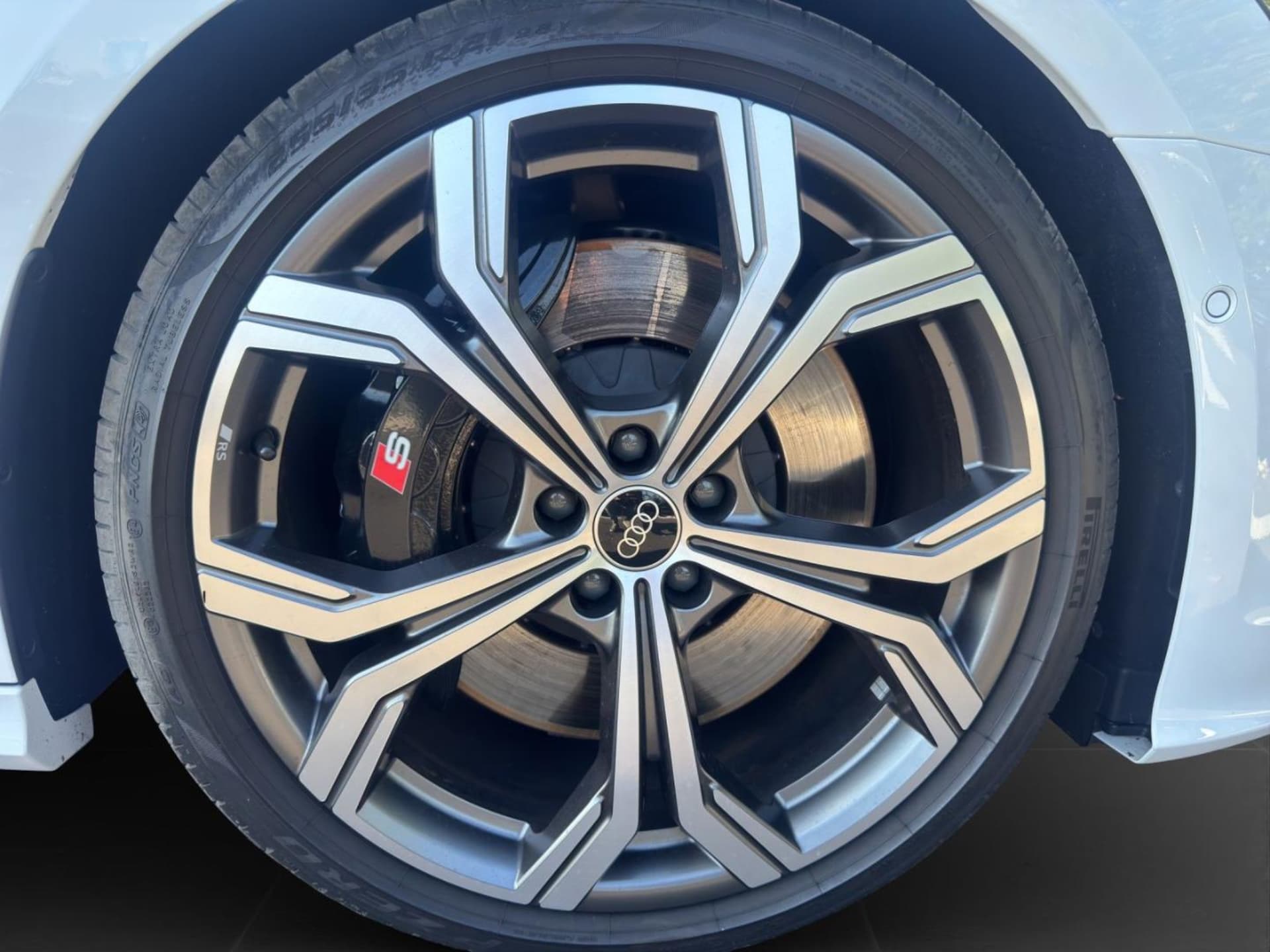 Audi S6 Avant