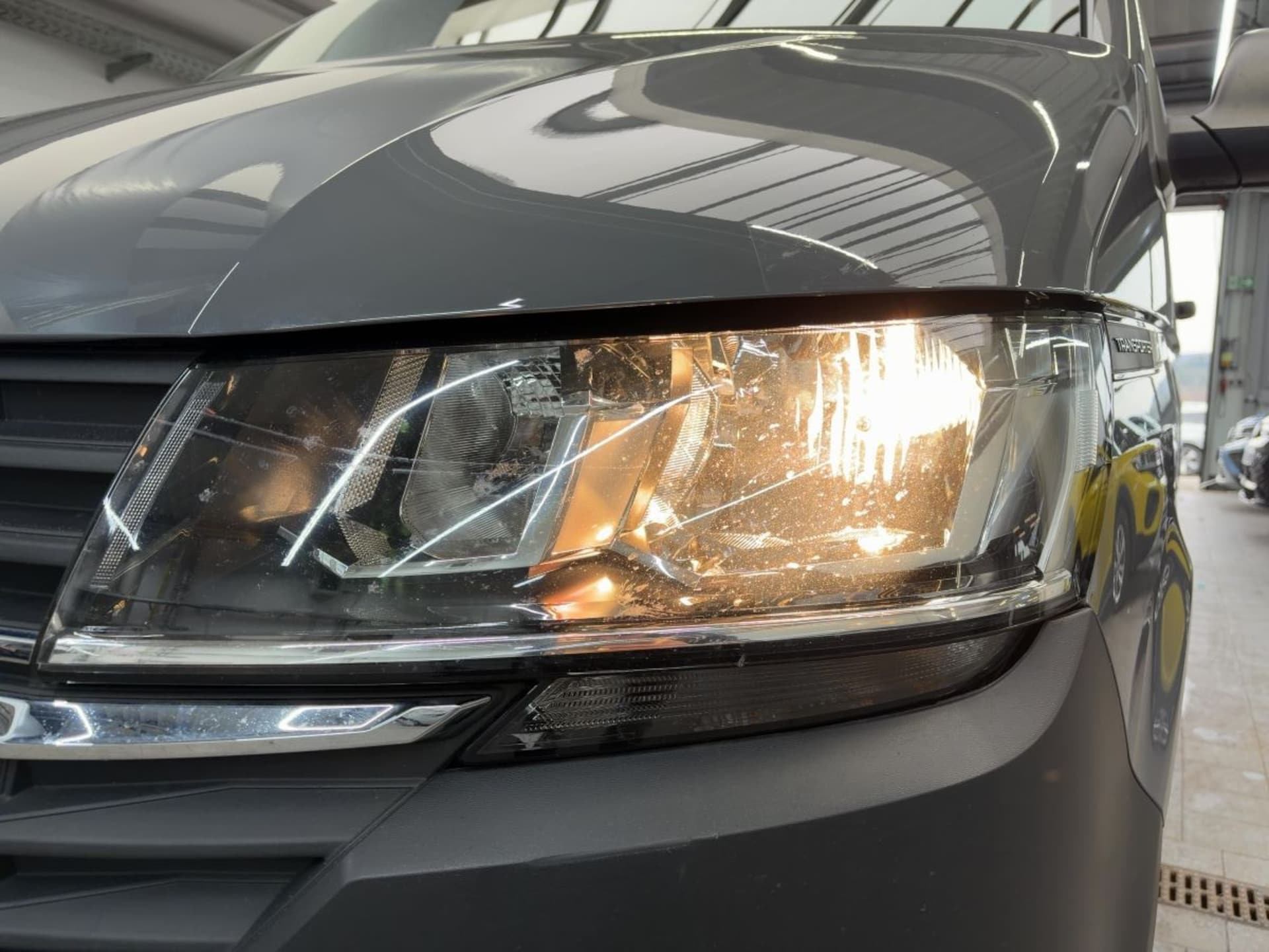 Volkswagen T6.1 Transporter Kombi langer Radstand