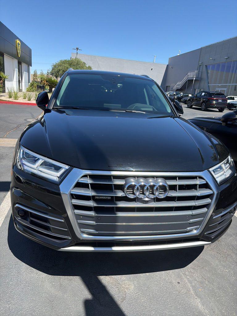 2018 Audi Q5 2.0T quattro S tronic Prestige's photo