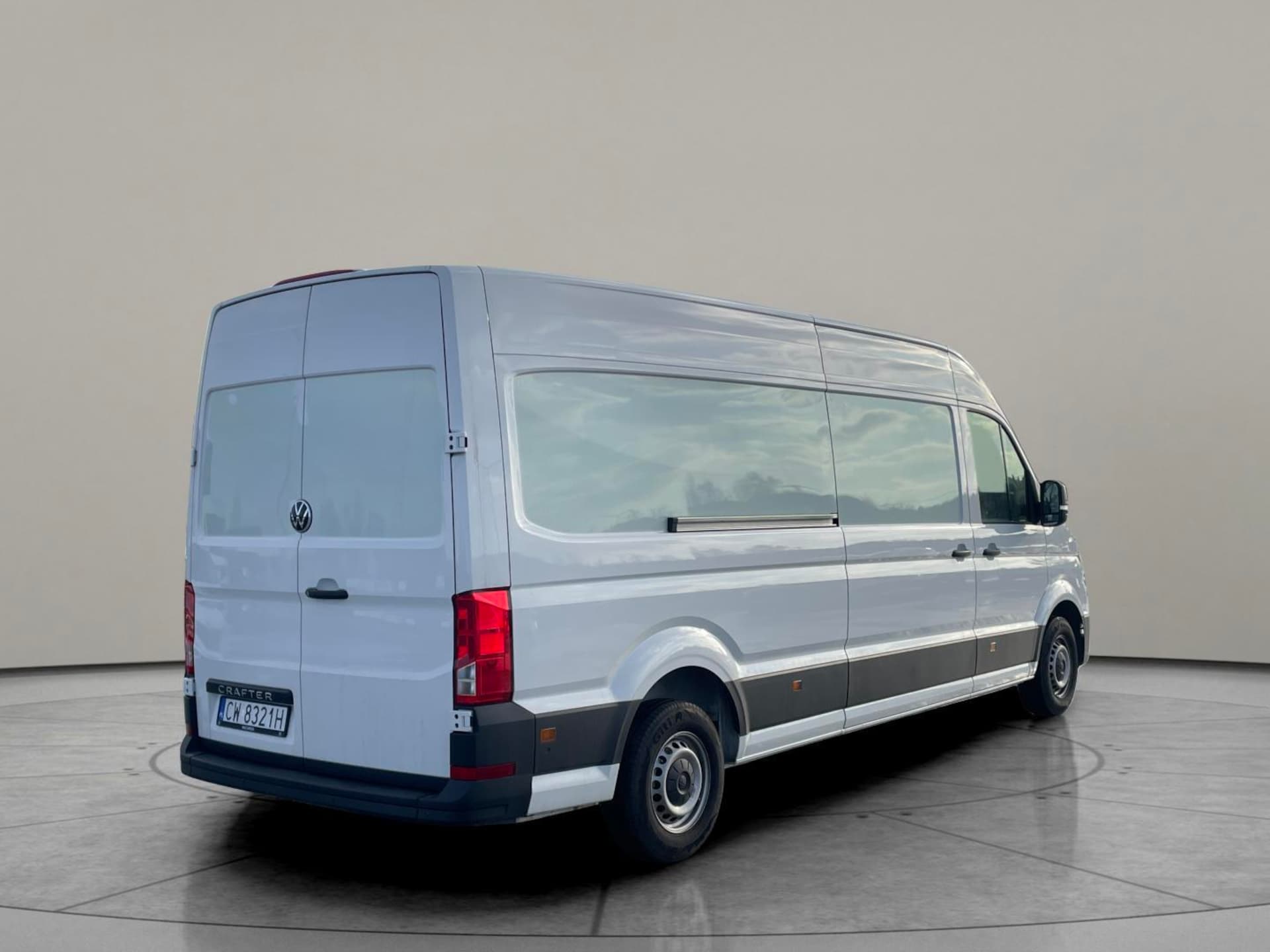 Volkswagen Crafter Furgon długi rozstaw osi