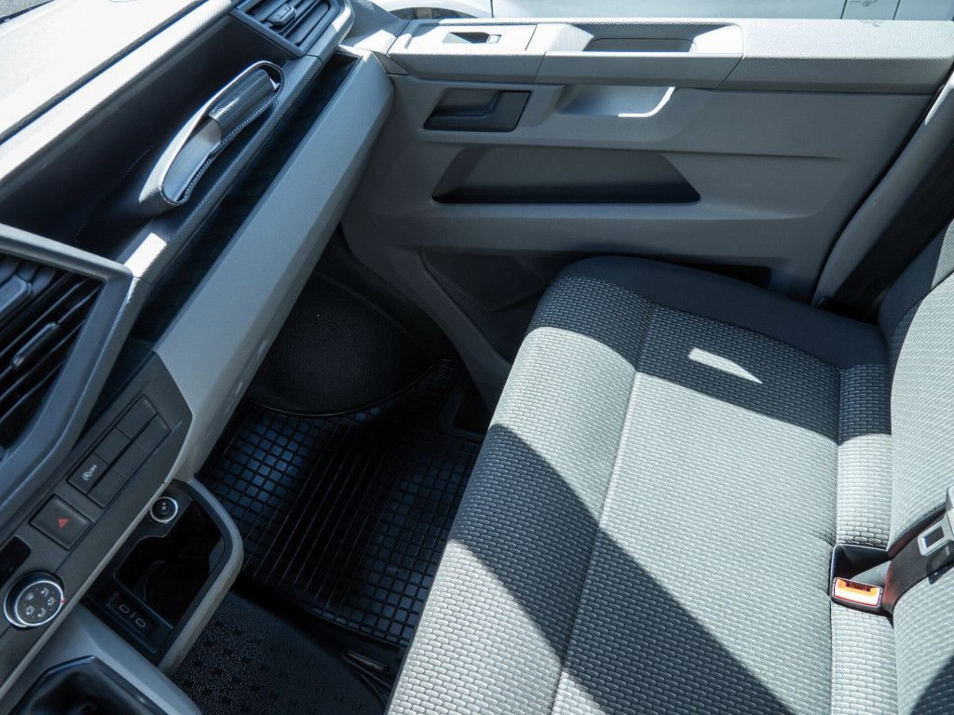 Volkswagen T6.1 Transporter Kasten kurzer Radstand