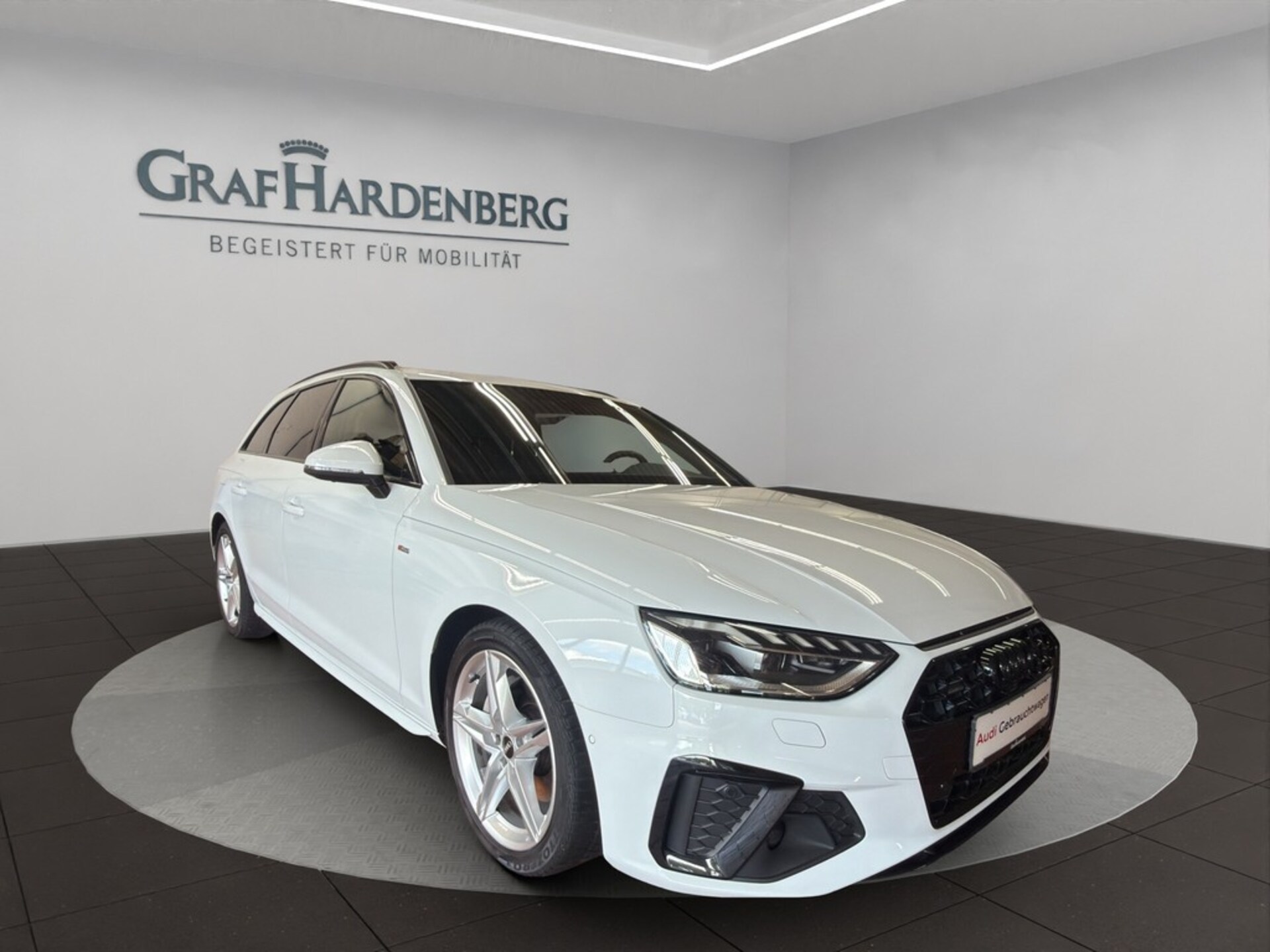 Audi A4 Avant S line