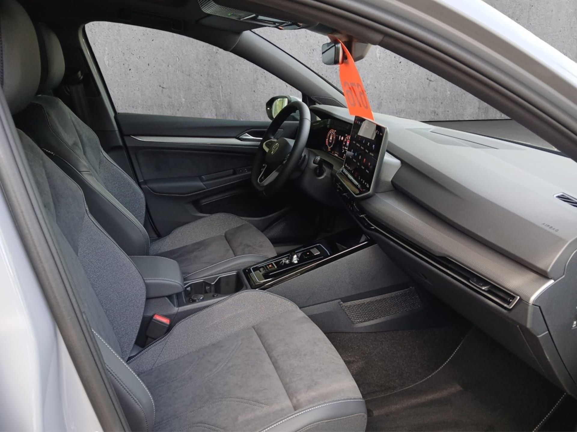 Volkswagen Golf Style