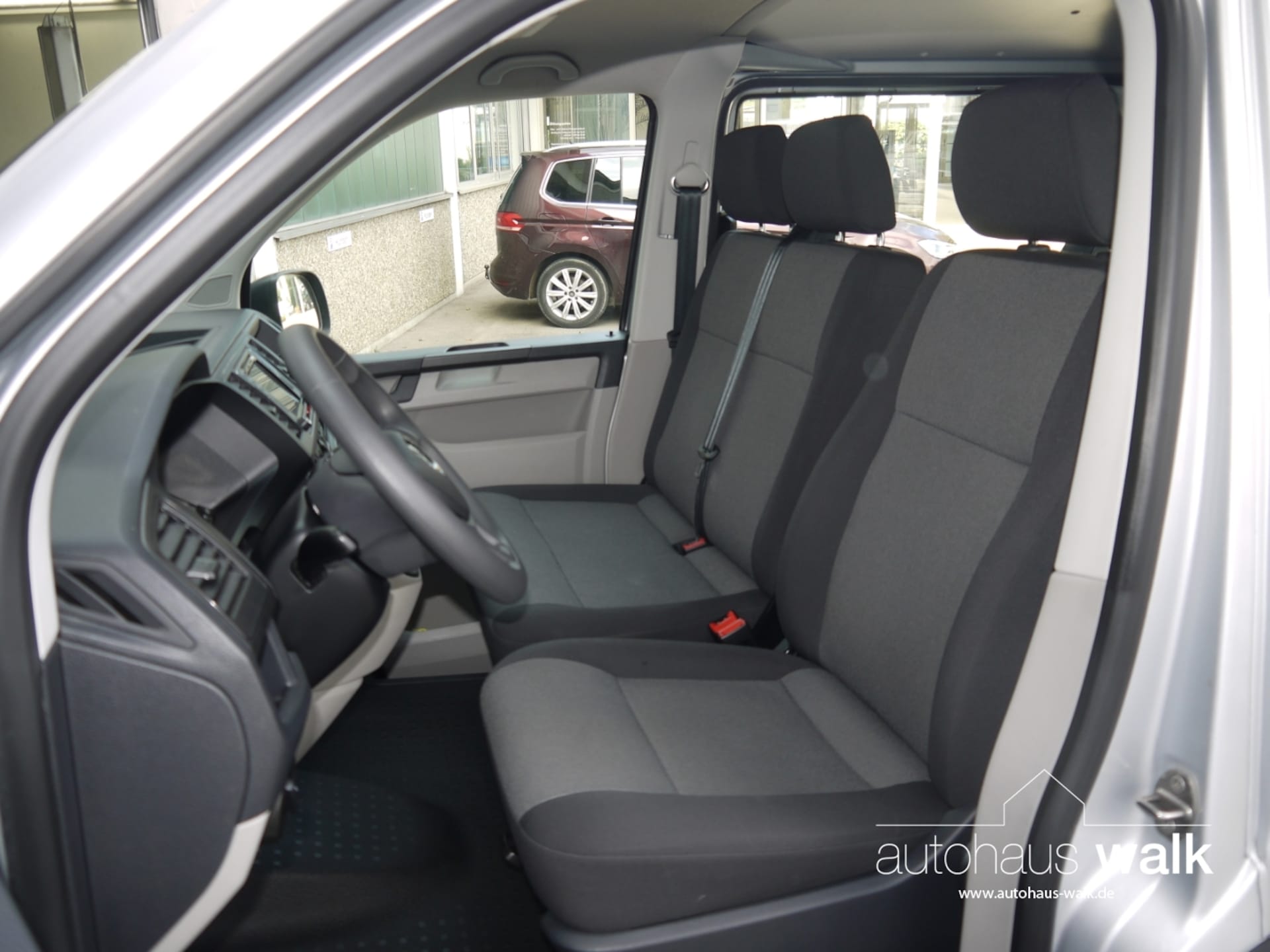 Volkswagen T6 Transporter Kasten langer Radstand