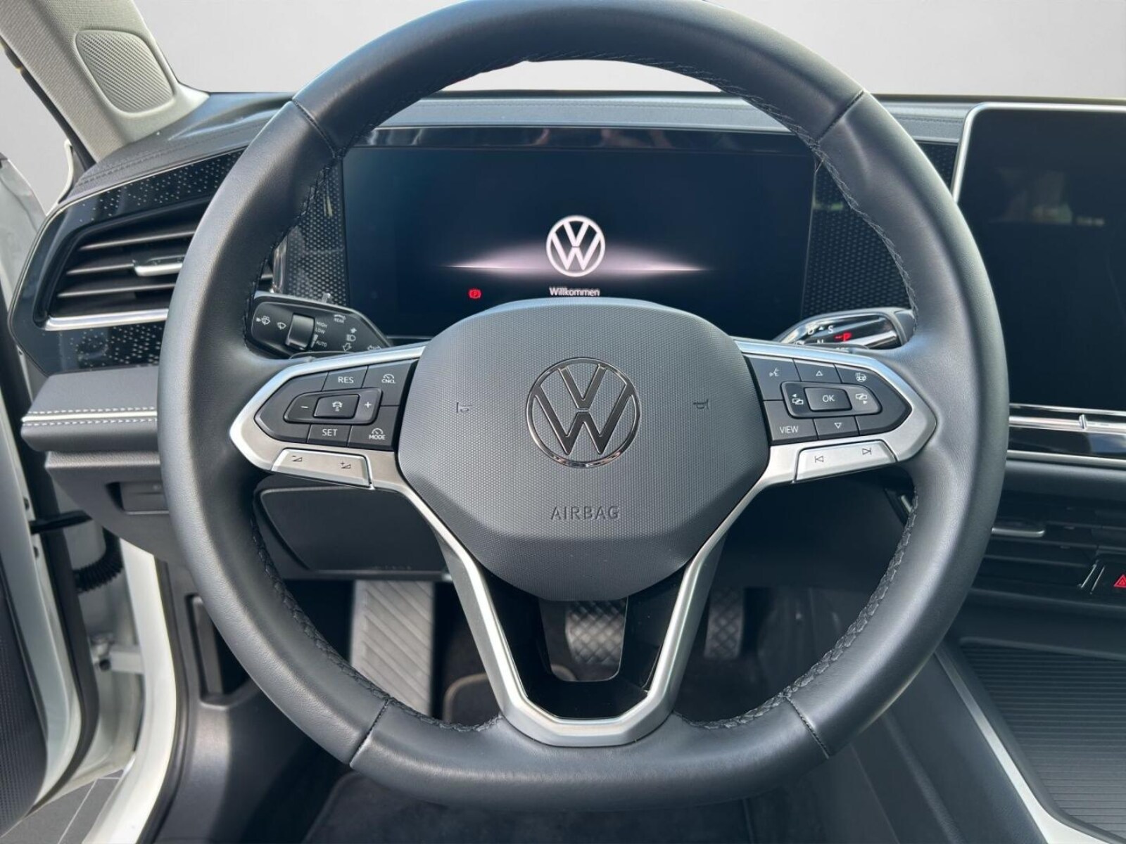 Volkswagen Passat – Bild 9