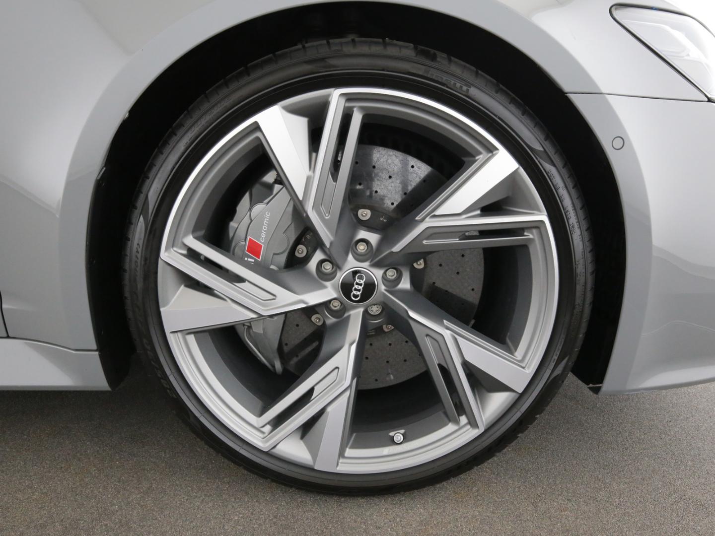 Image about Audi RS 6 Avant TFSI quattro tiptronic