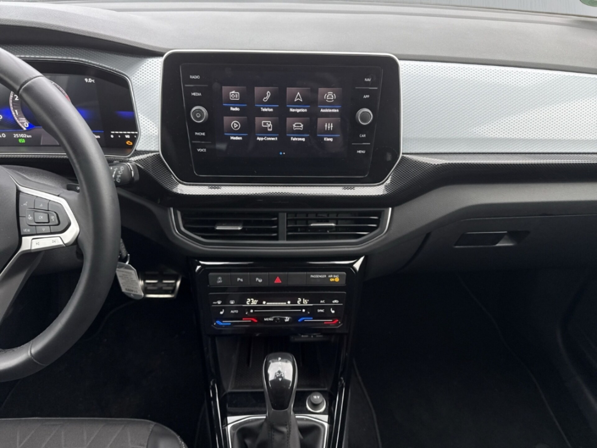 Volkswagen T-Cross Life