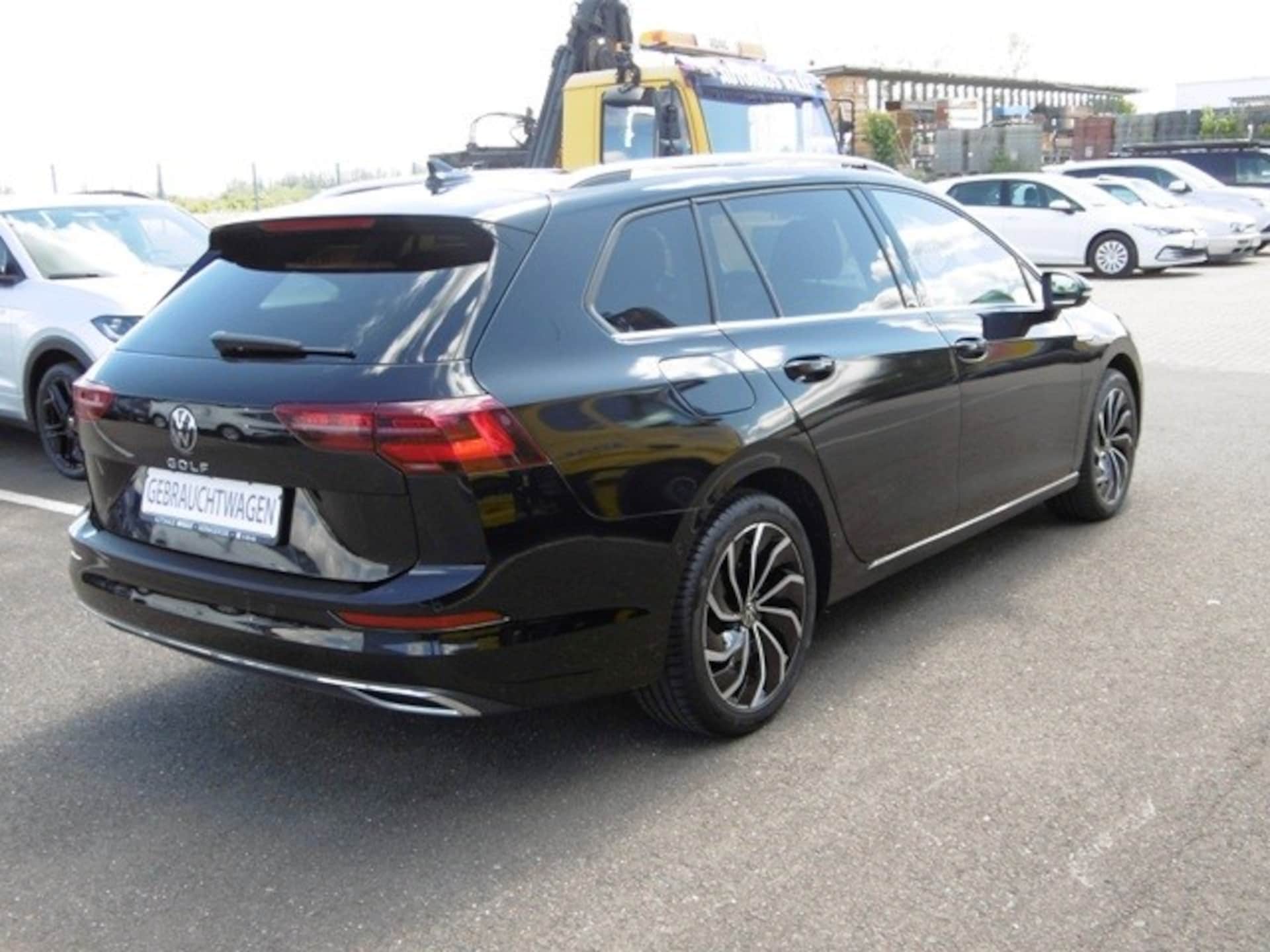 Volkswagen Golf Variant Style