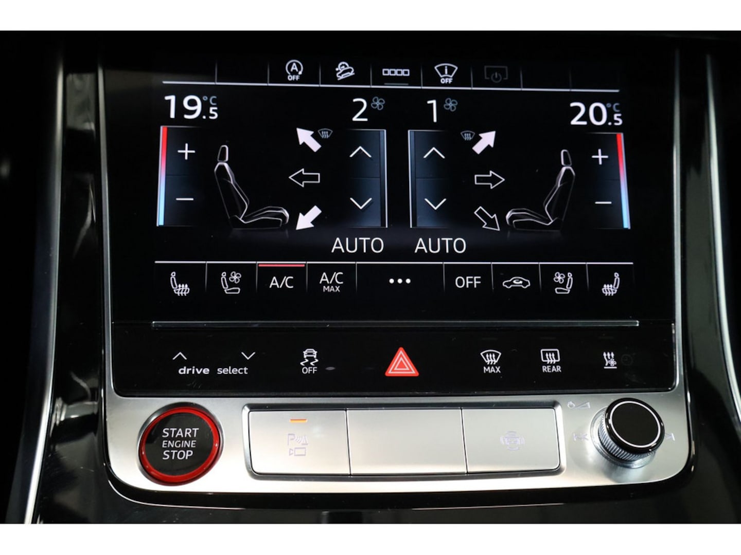 Bild über Audi RS Q8 SUV TFSI quattro 441 kW tiptronic - für weitere Informationen kontaktieren Sie den Audi Partner