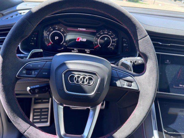 2025 Audi RS Q8 Base - Photo 10