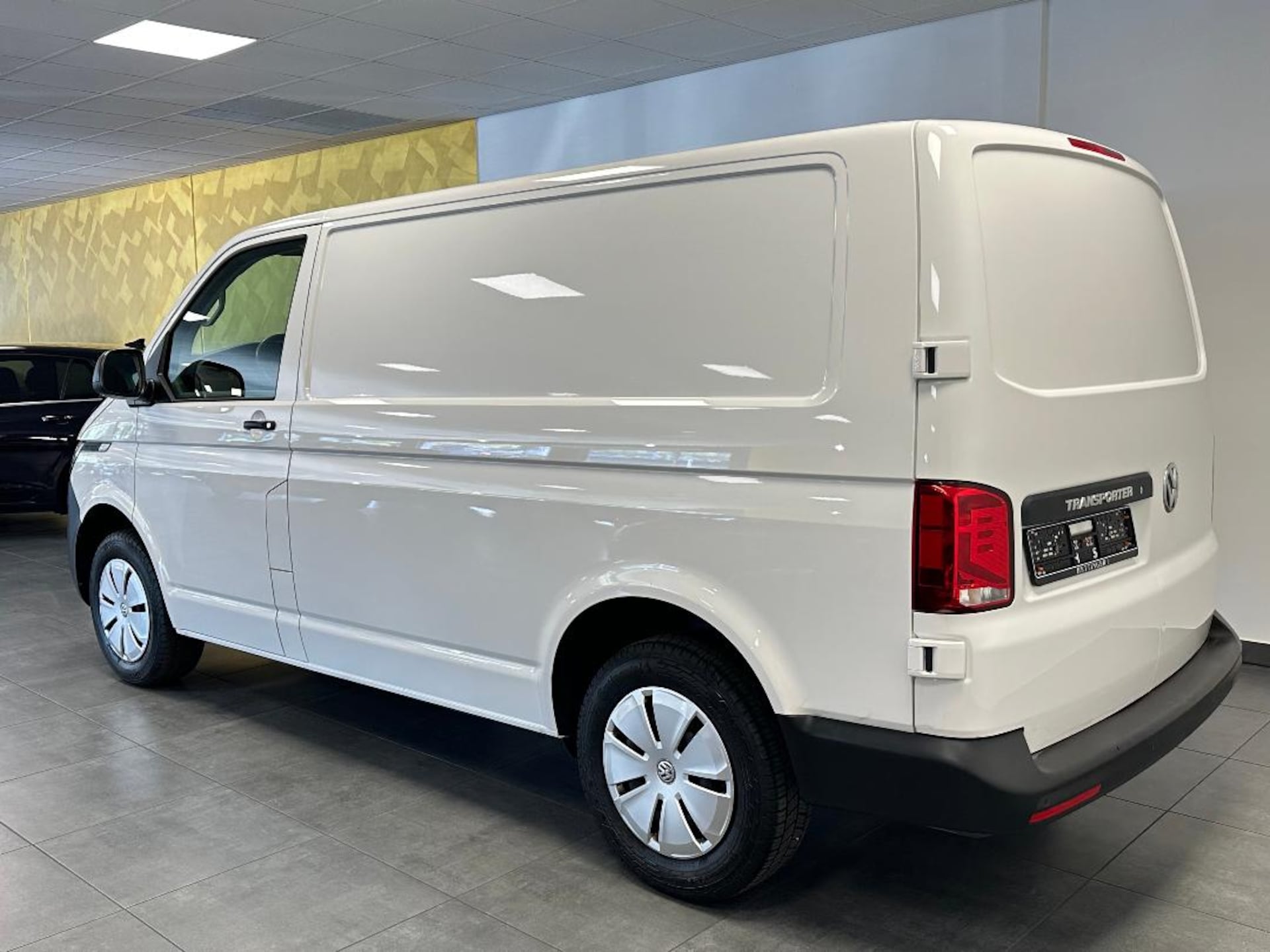 Volkswagen T6.1 Transporter Kasten kurzer Radstand