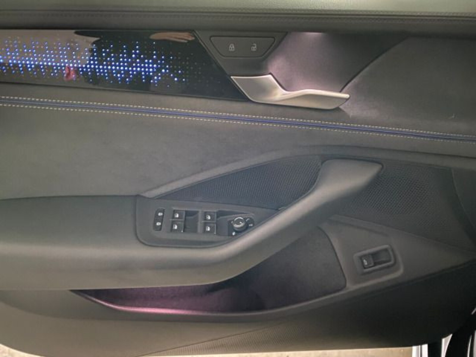 Volkswagen Passat – Bild 12