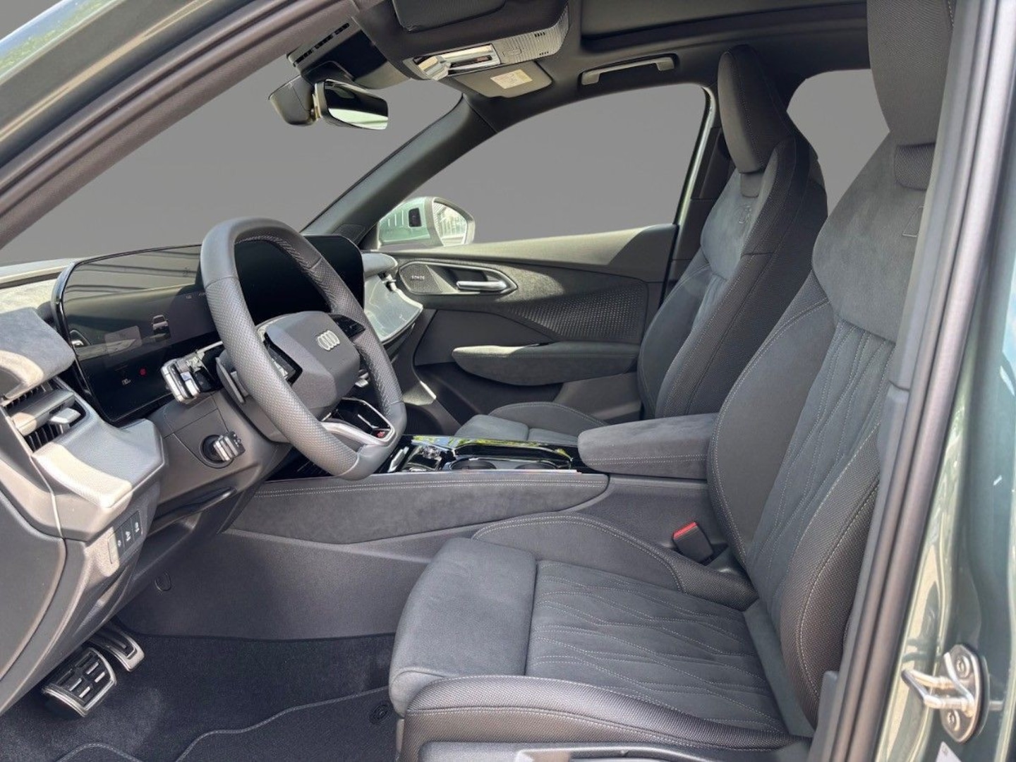 Bild über Audi Q3 SUV TFSI 110 kW S tronic - für weitere Informationen kontaktieren Sie den Audi Partner