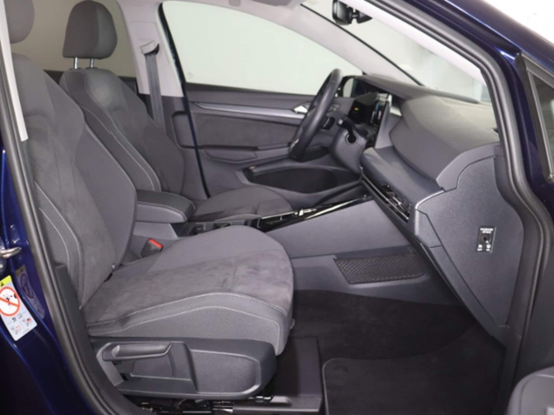 Volkswagen Golf Style