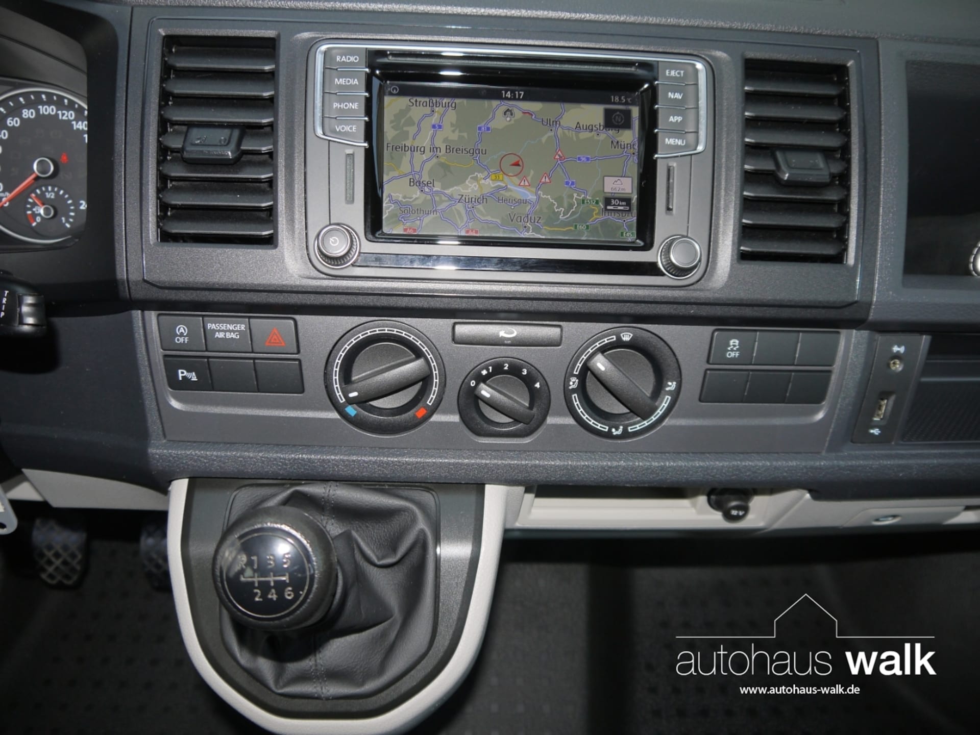Volkswagen T6 Transporter Kasten langer Radstand