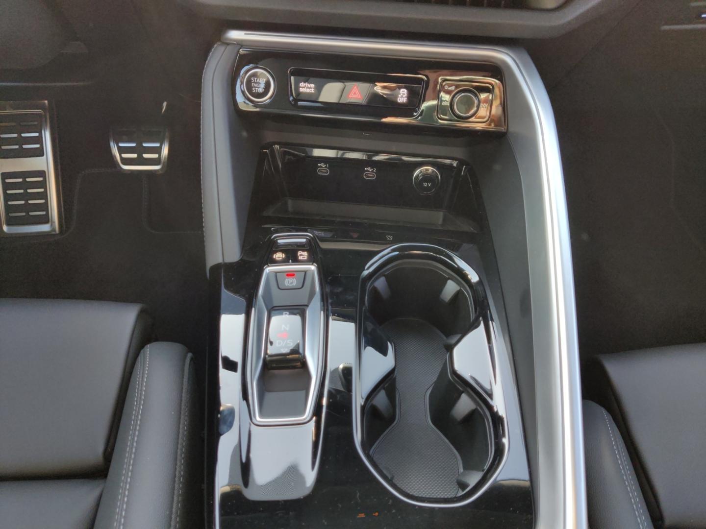 Image about Audi Q5 SUV TDI quattro 150 kW S tronic