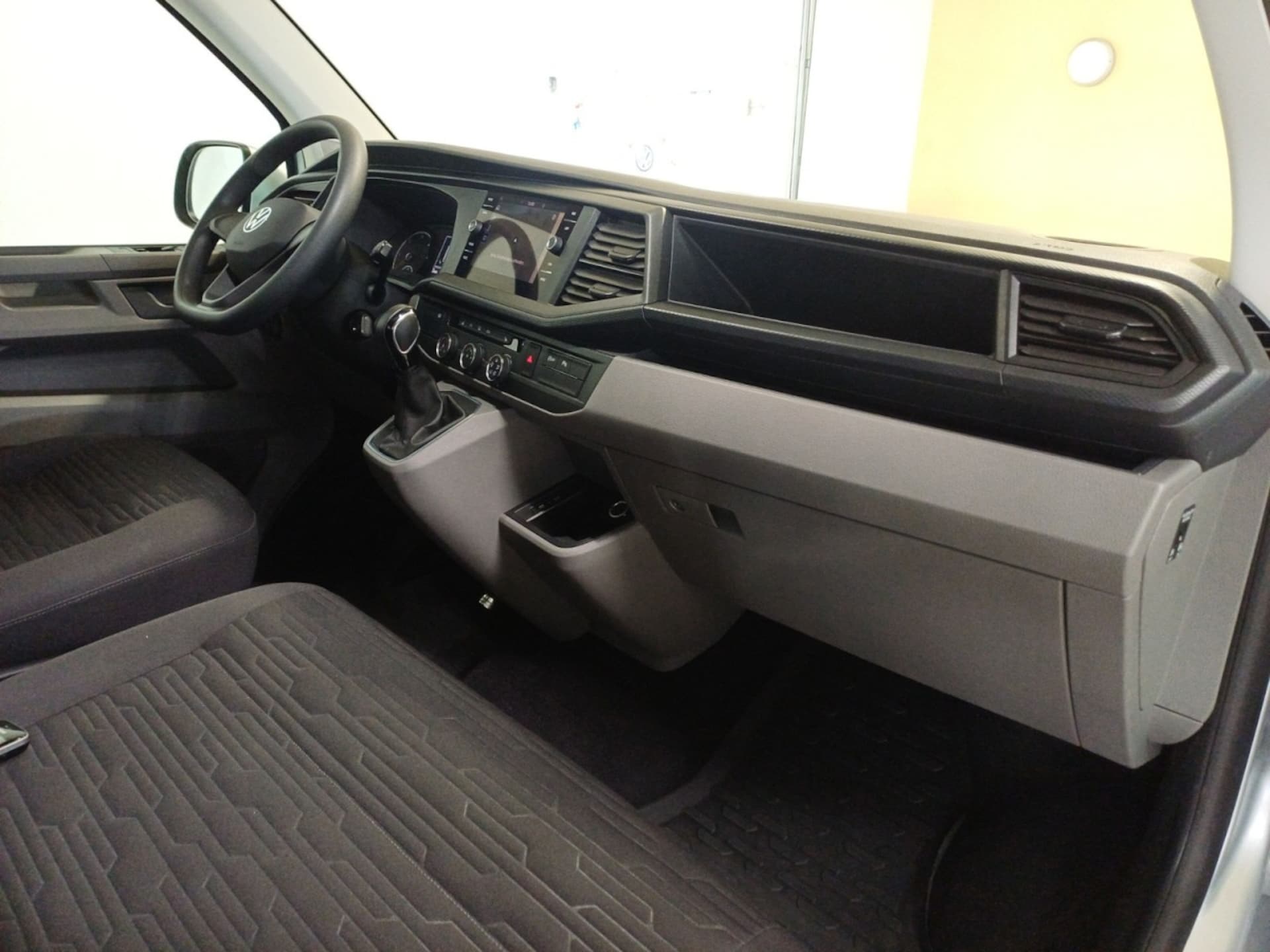 Volkswagen T6.1 Caravelle kurzer Radstand Comfortline