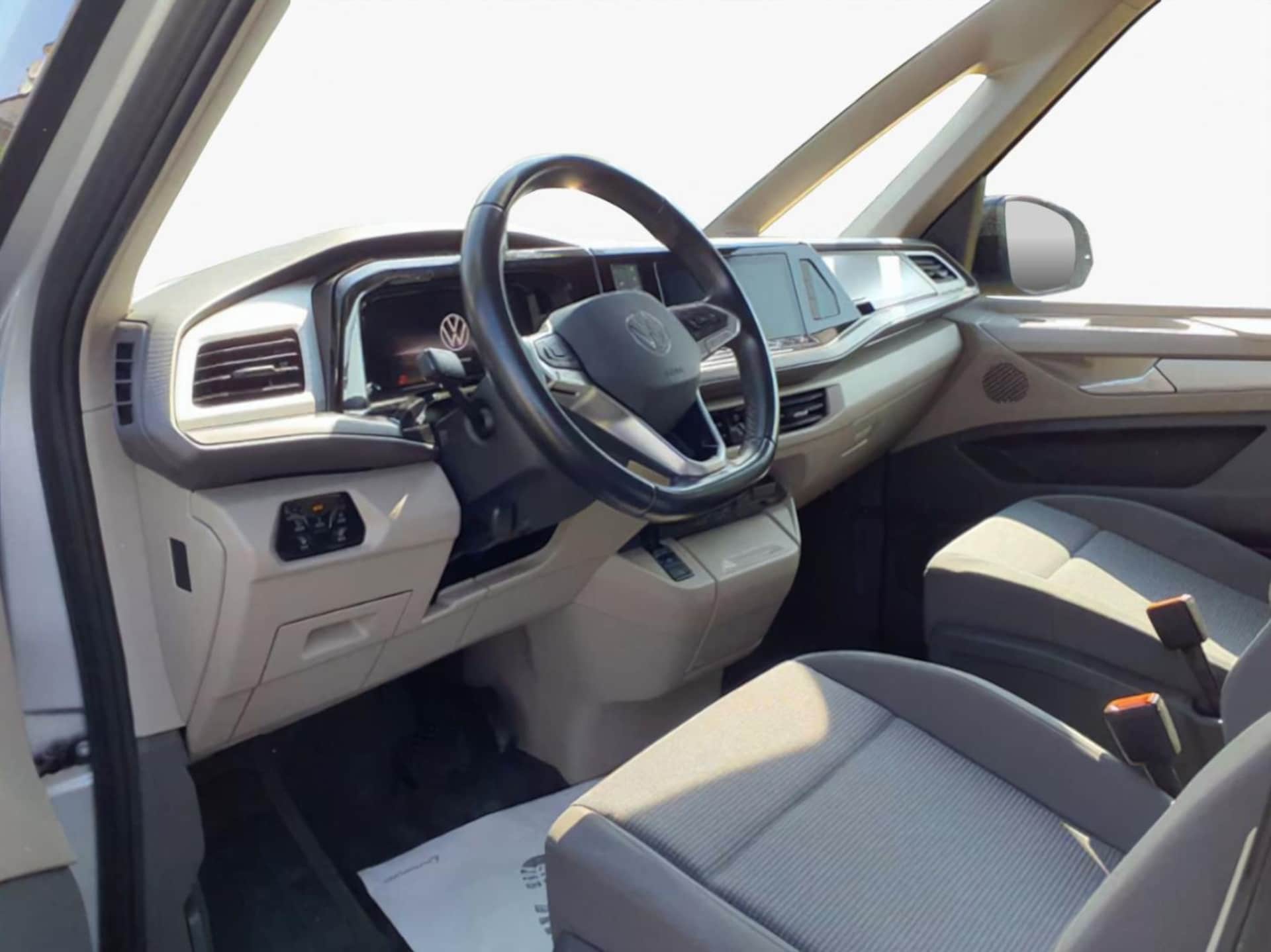 Volkswagen Multivan Basis-Modell