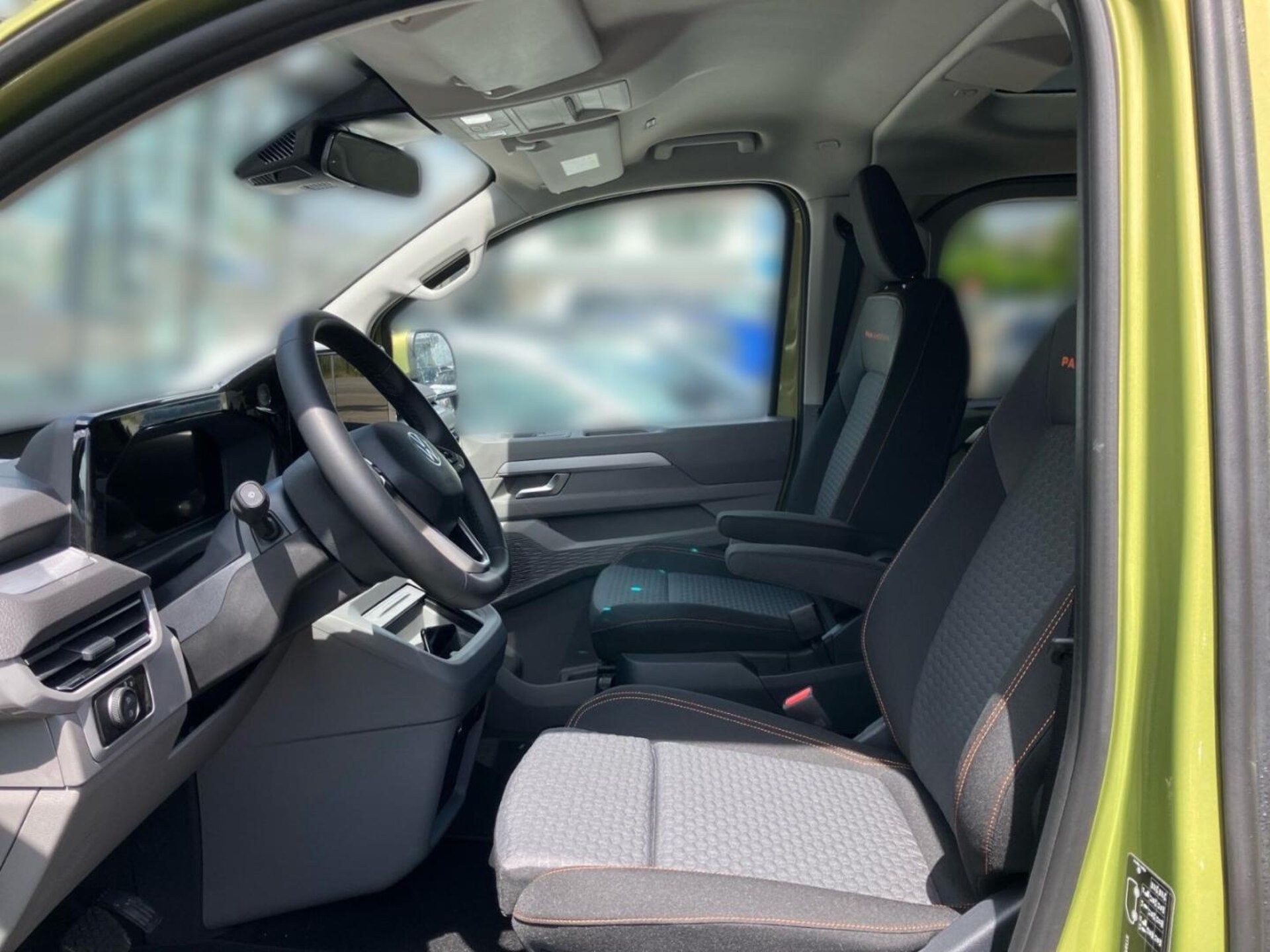 Volkswagen e-Caravelle Life