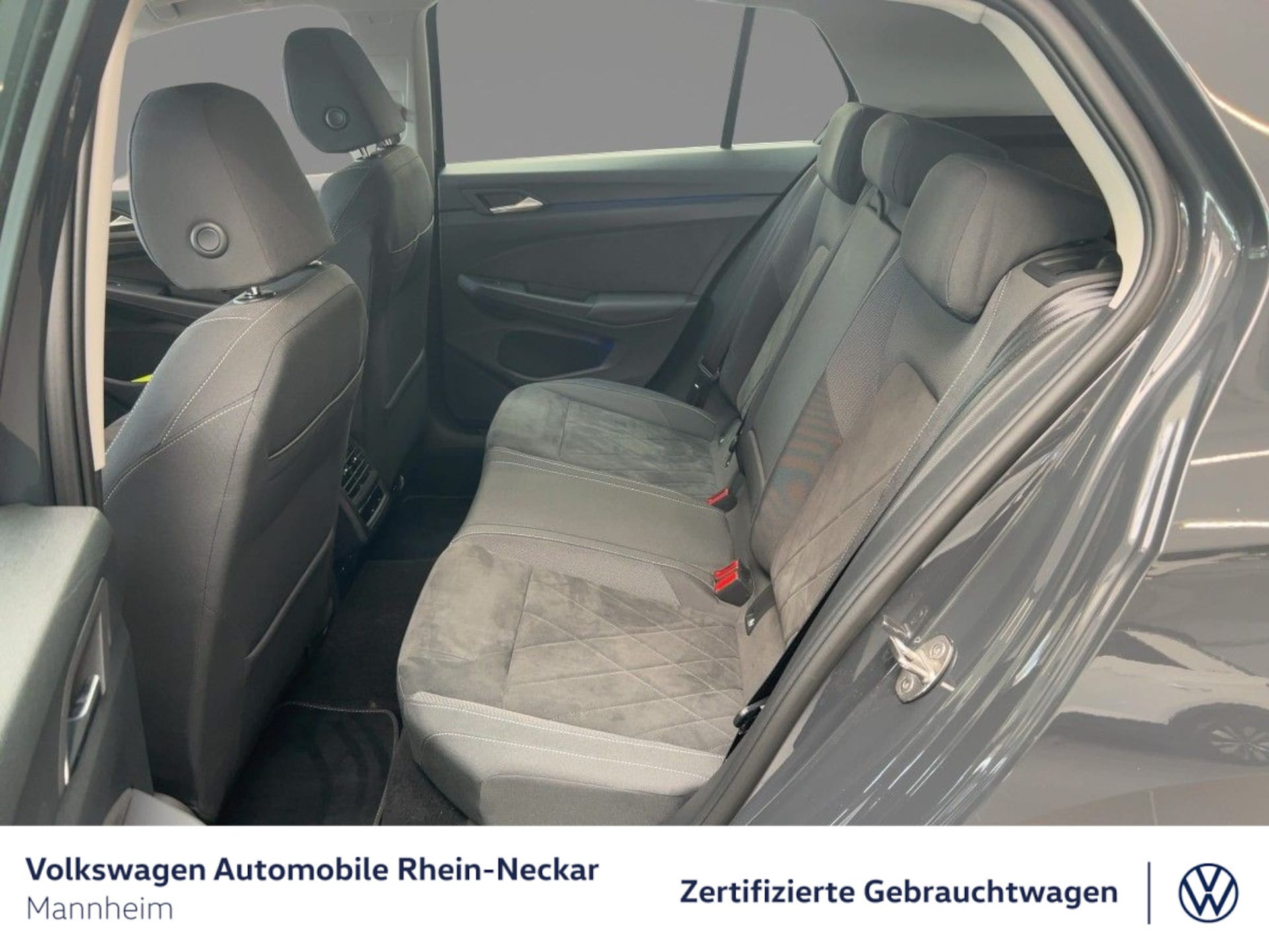 Volkswagen Golf Style
