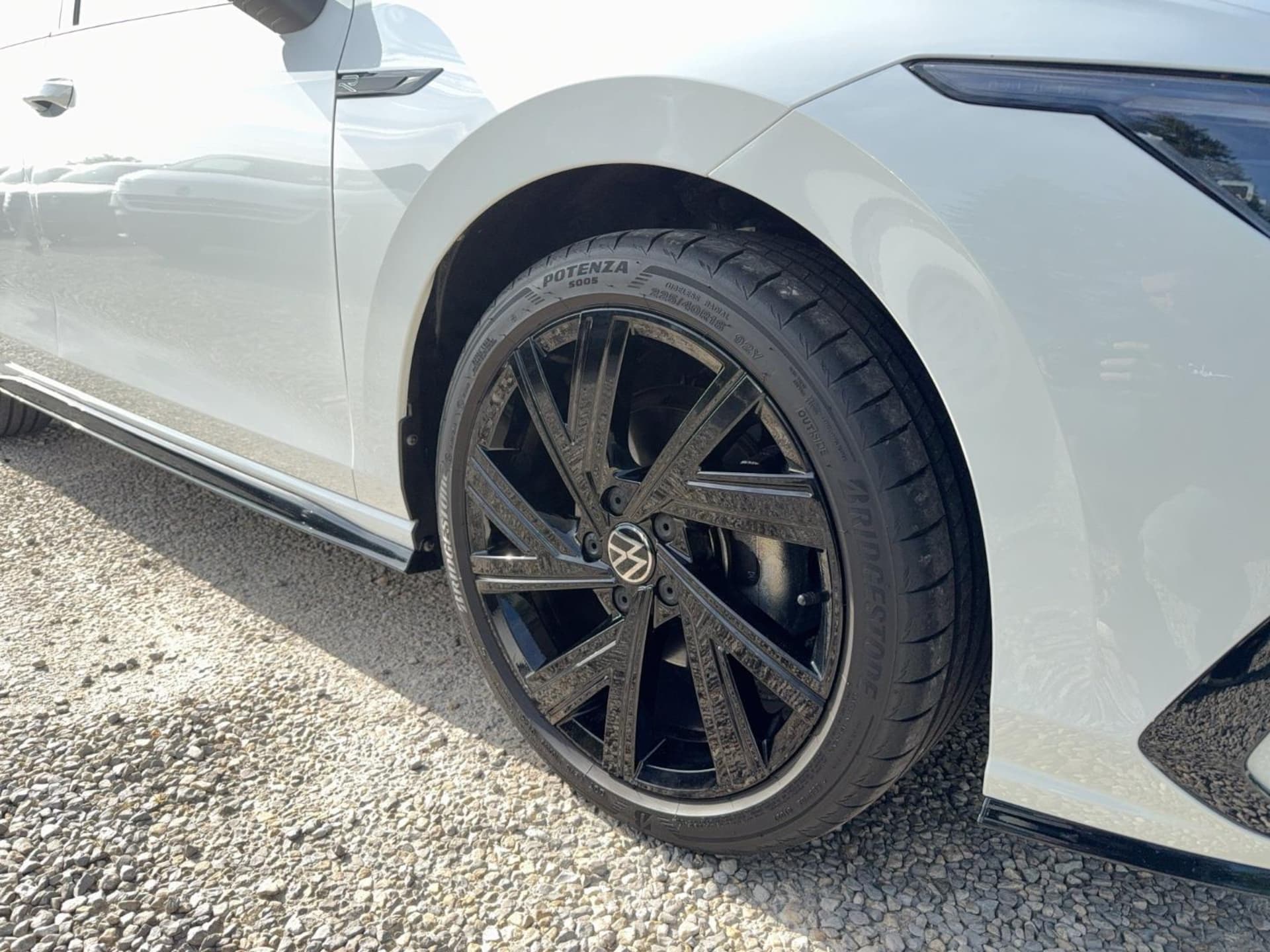 Volkswagen Golf R-Line
