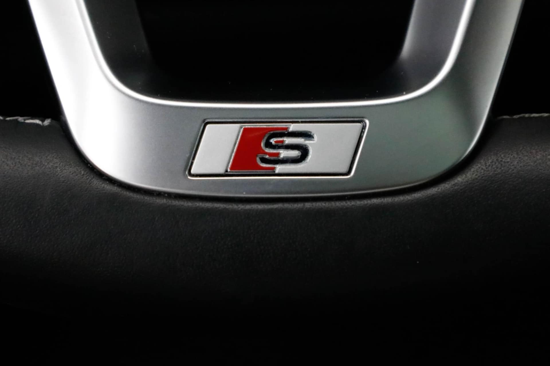 Audi SQ7 SUV