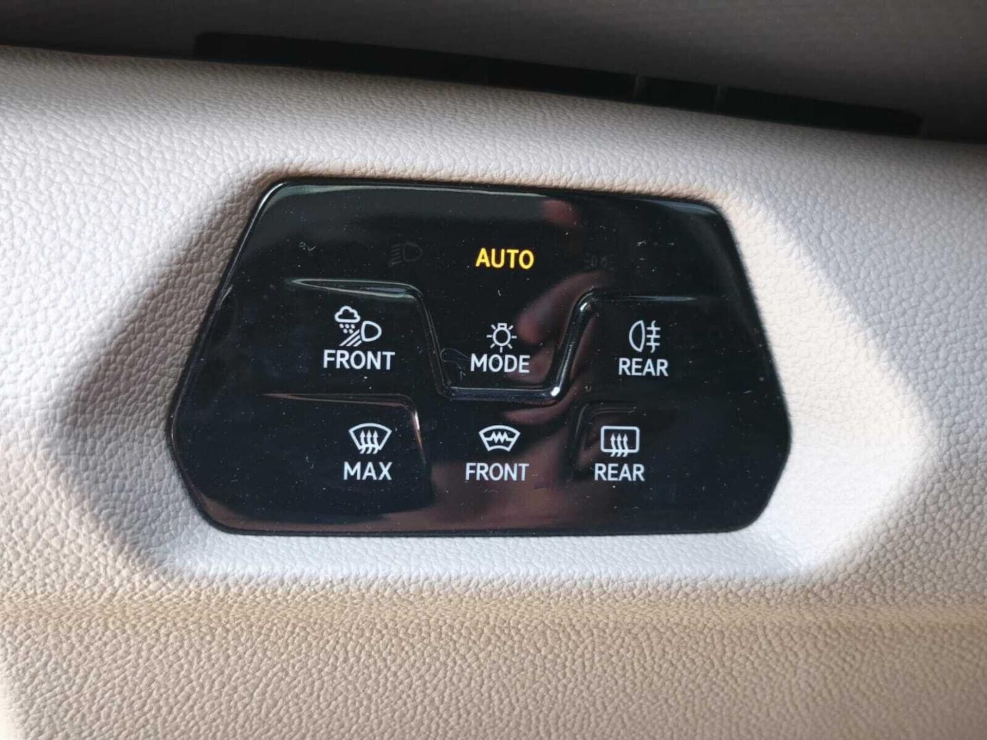 Volkswagen Multivan Model bazowy