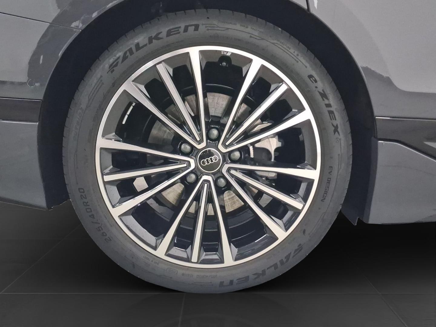 Bild über Audi A6 Avant e-tron e-tron - für weitere Informationen kontaktieren Sie den Audi Partner